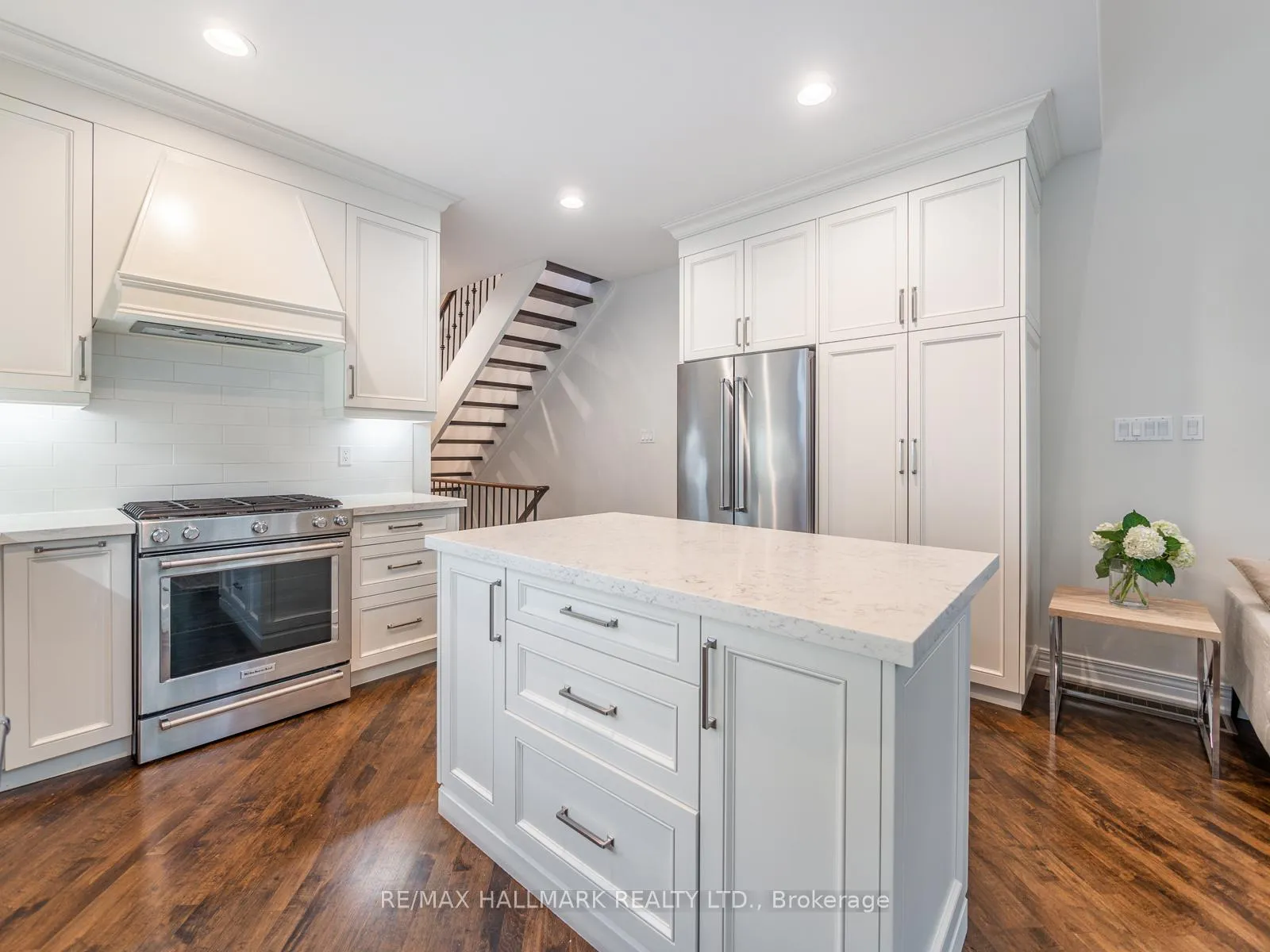 Photo 15 of 74 Macpherson Avenue, Toronto, The Annex — HOMEH