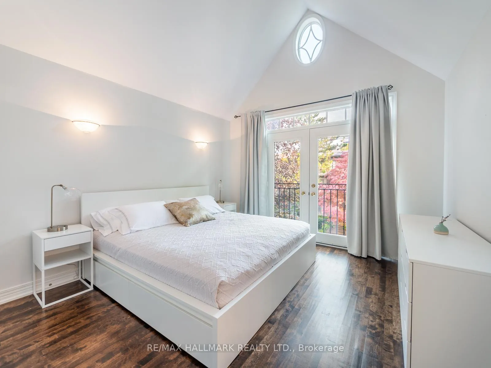 Photo 33 of 74 Macpherson Avenue, Toronto, The Annex — HOMEH
