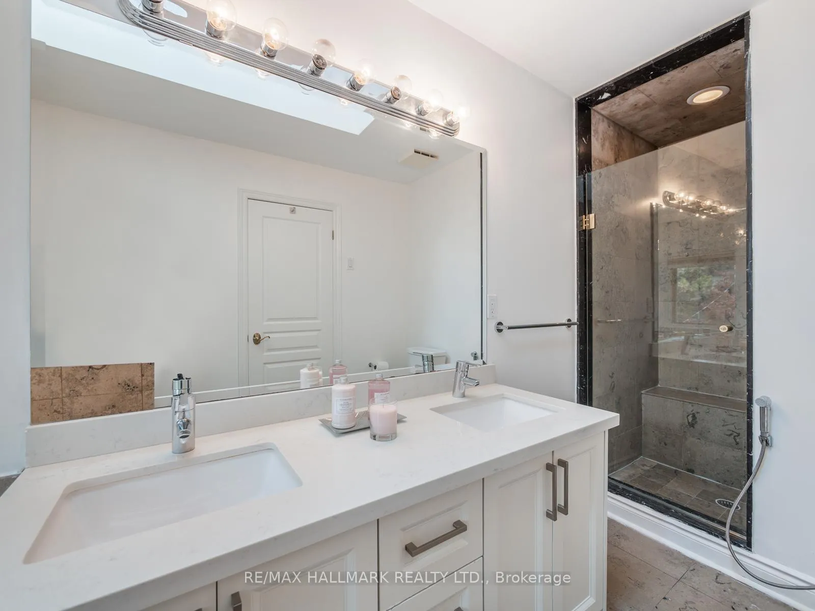 Photo 37 of 74 Macpherson Avenue, Toronto, The Annex — HOMEH
