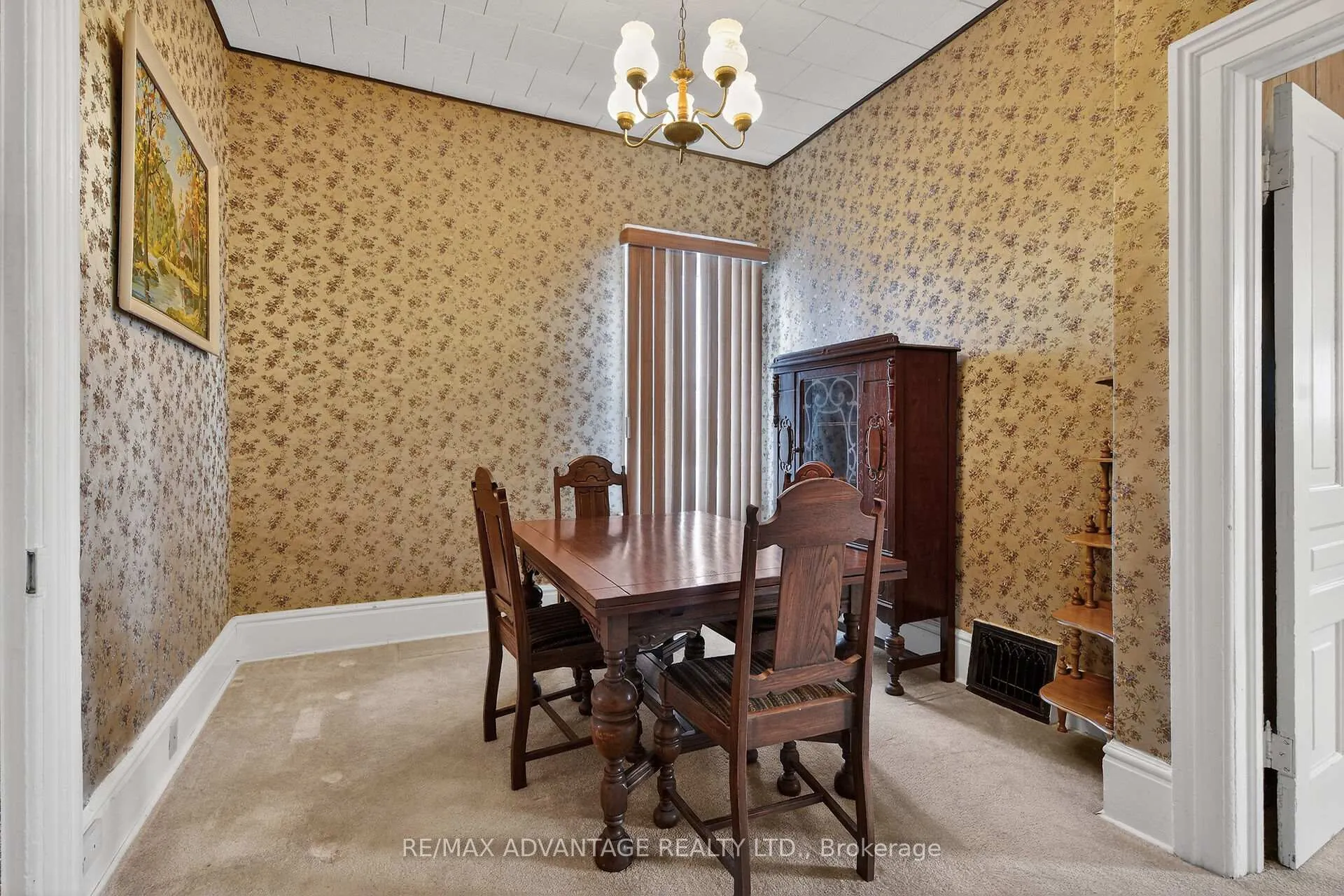Photo 6 of 103 Scott Street, St. Thomas — HOMEH