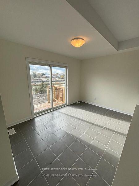 Photo 11 of 30 Oakmont Drive, Loyalist, Bath — HOMEH
