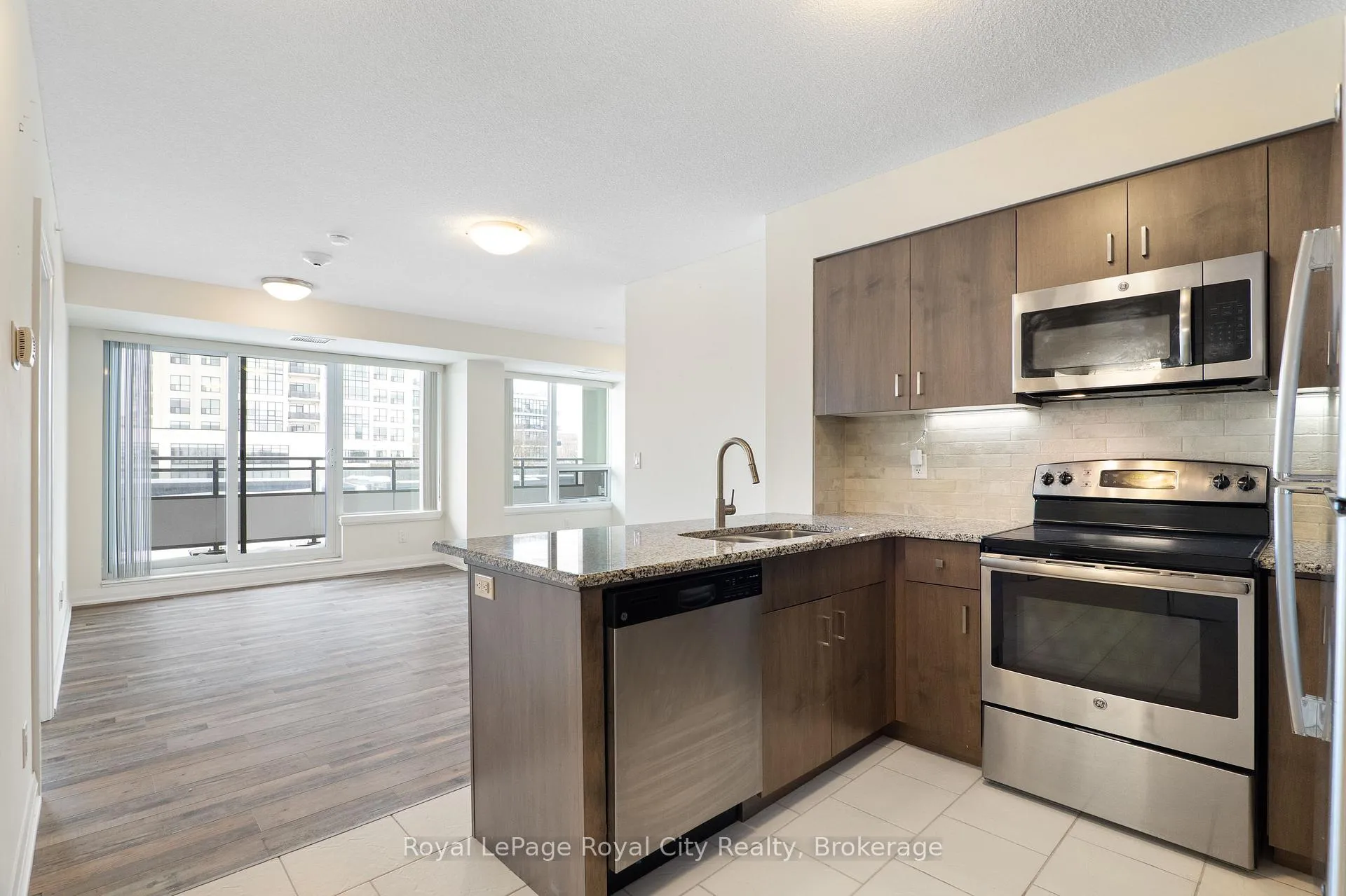 Photo 3 of Unit #406, 53 Arthur Street, Guelph, St. Patrick's Ward — HOMEH