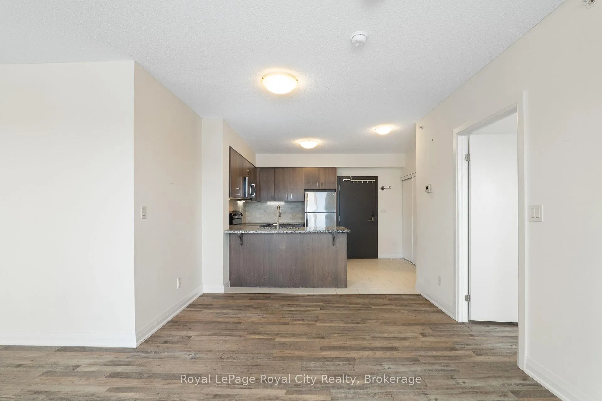 Photo 6 of Unit #406, 53 Arthur Street, Guelph, St. Patrick's Ward — HOMEH