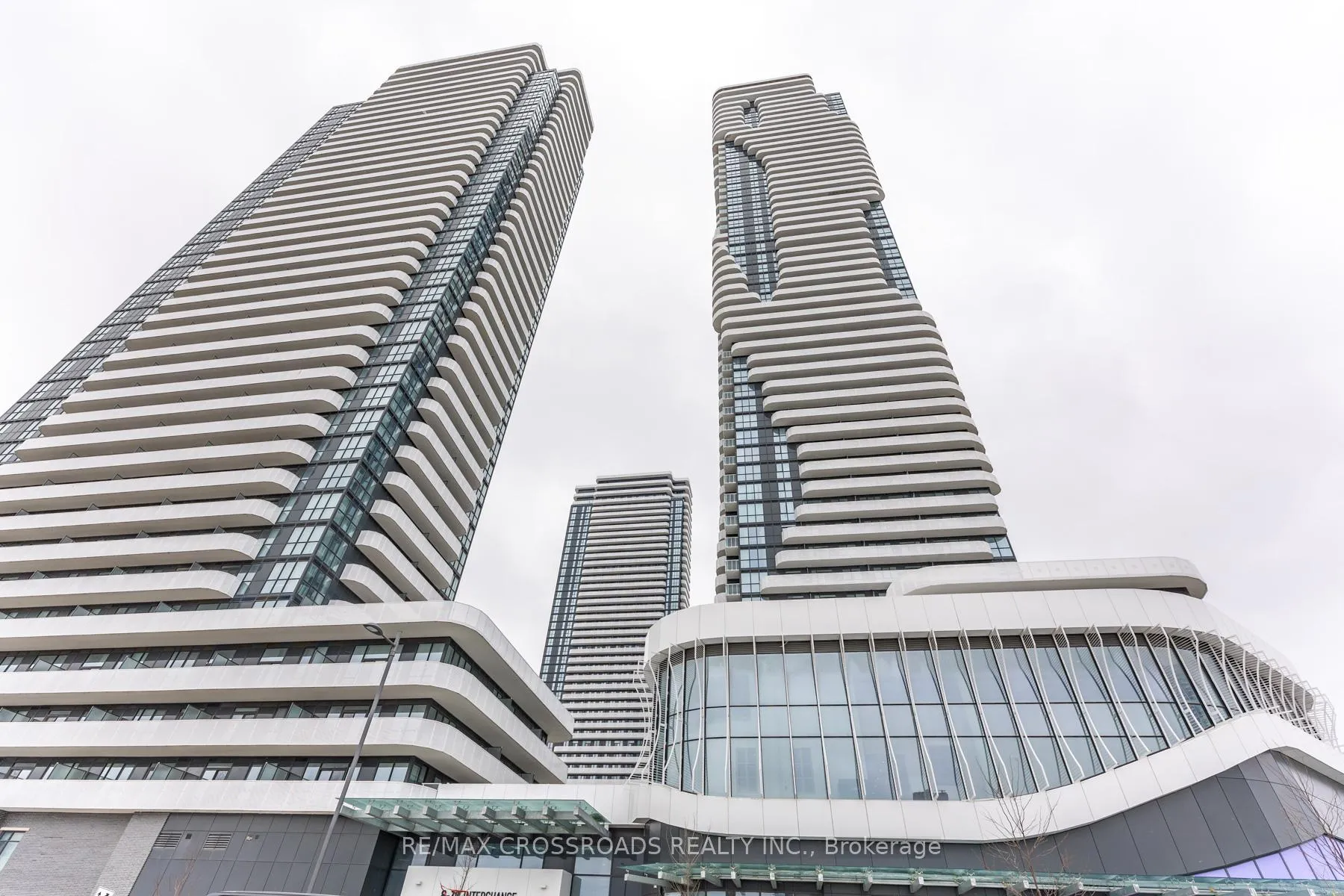 Photo 1 of Unit 5807, 8 Interchange Way, Vaughan, Vaughan Corporate Centre — HOMEH
