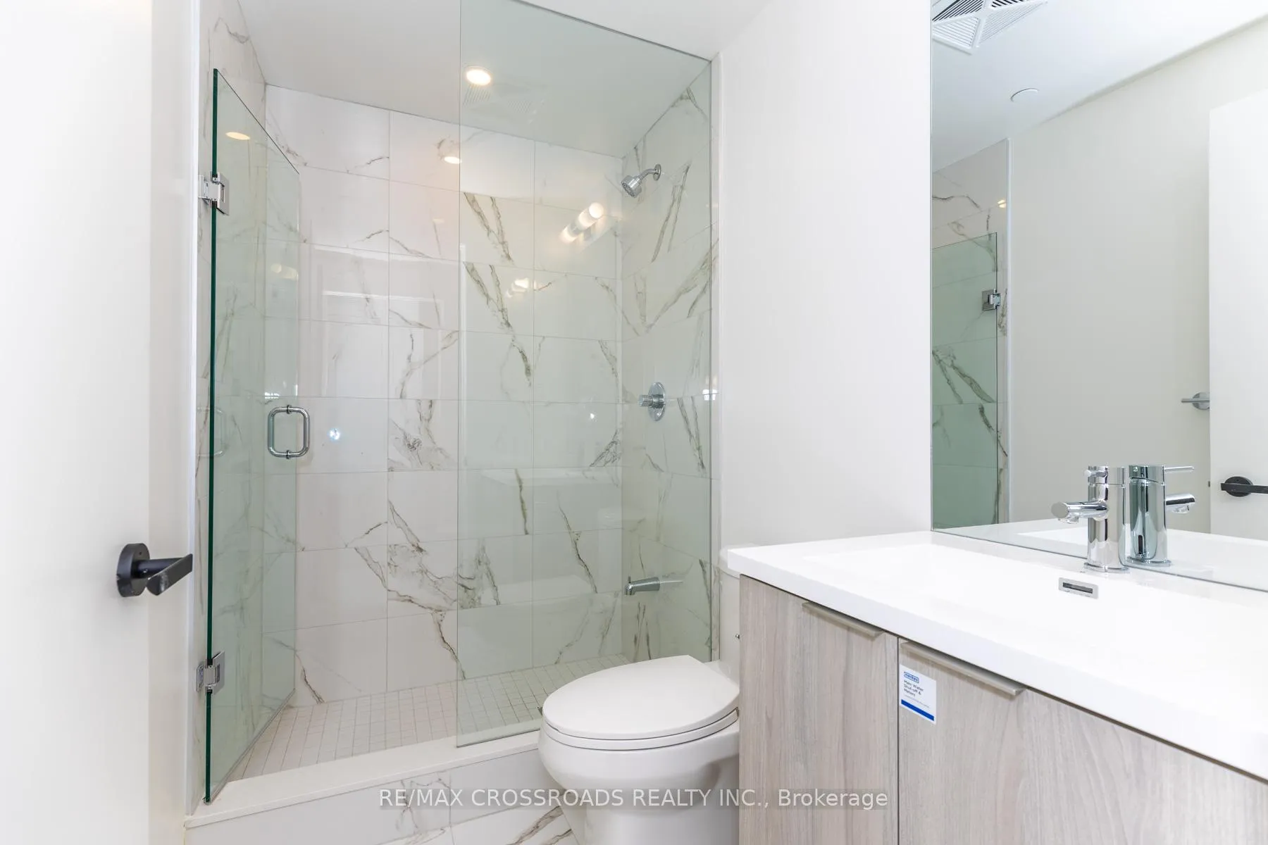 Photo 20 of Unit 5807, 8 Interchange Way, Vaughan, Vaughan Corporate Centre — HOMEH