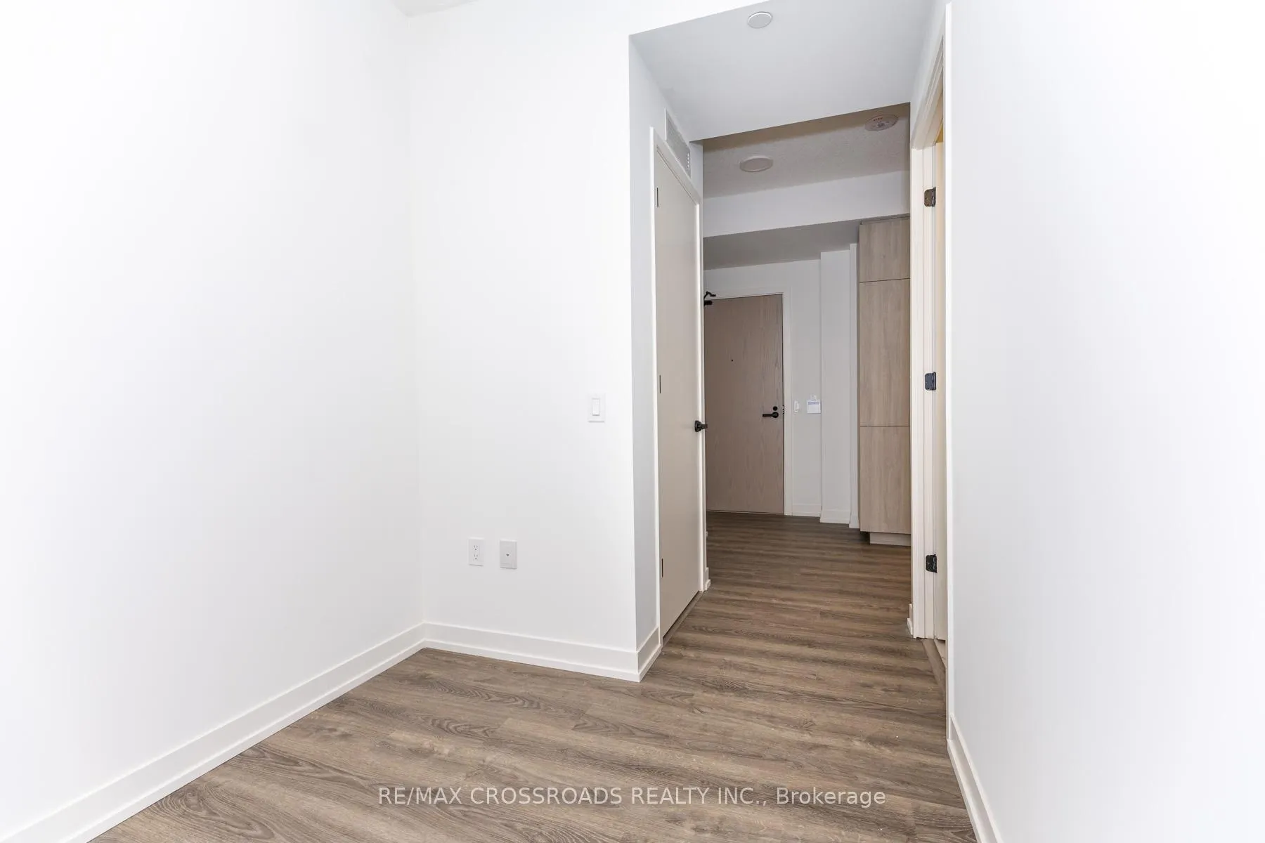 Photo 22 of Unit 5807, 8 Interchange Way, Vaughan, Vaughan Corporate Centre — HOMEH