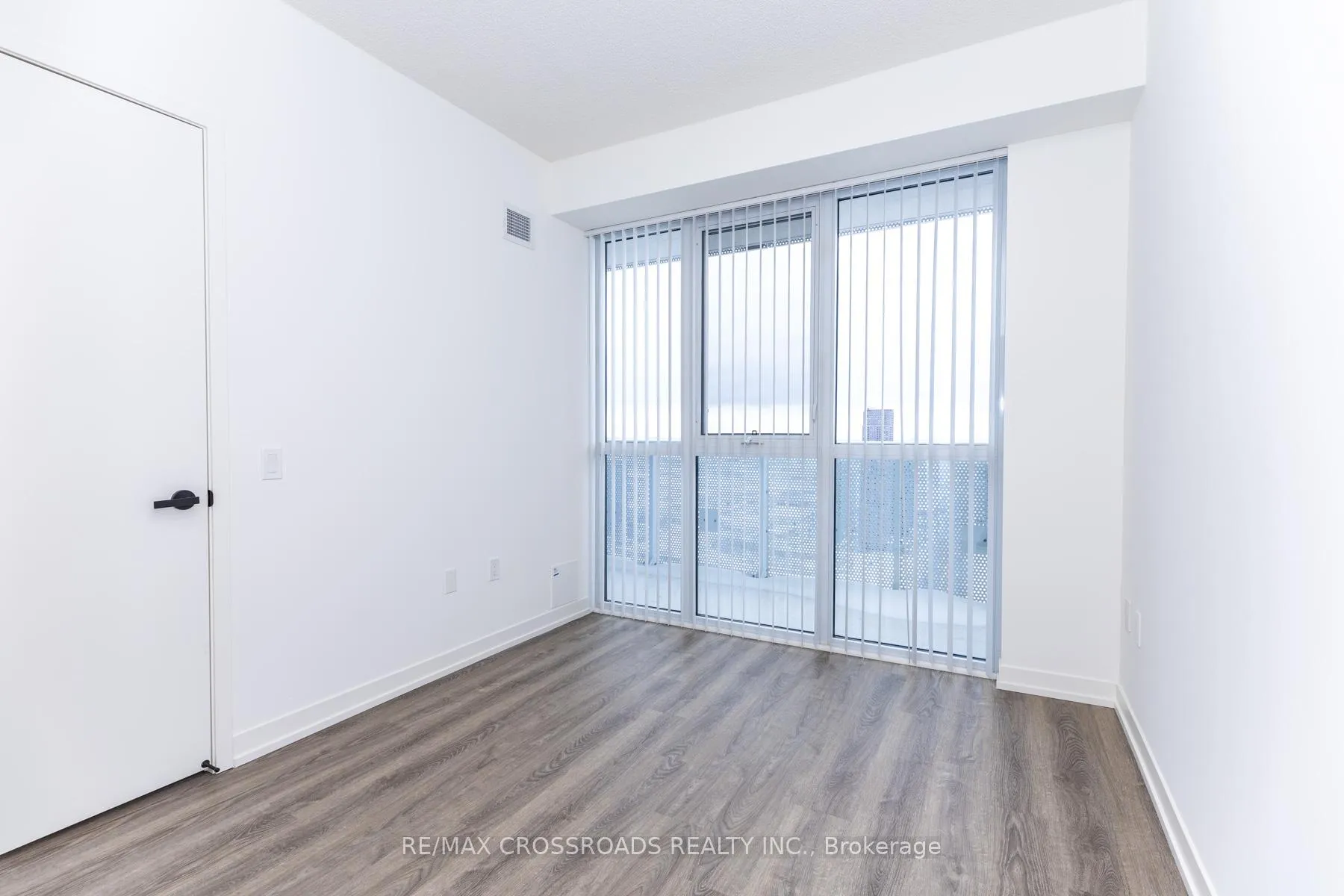Photo 23 of Unit 5807, 8 Interchange Way, Vaughan, Vaughan Corporate Centre — HOMEH