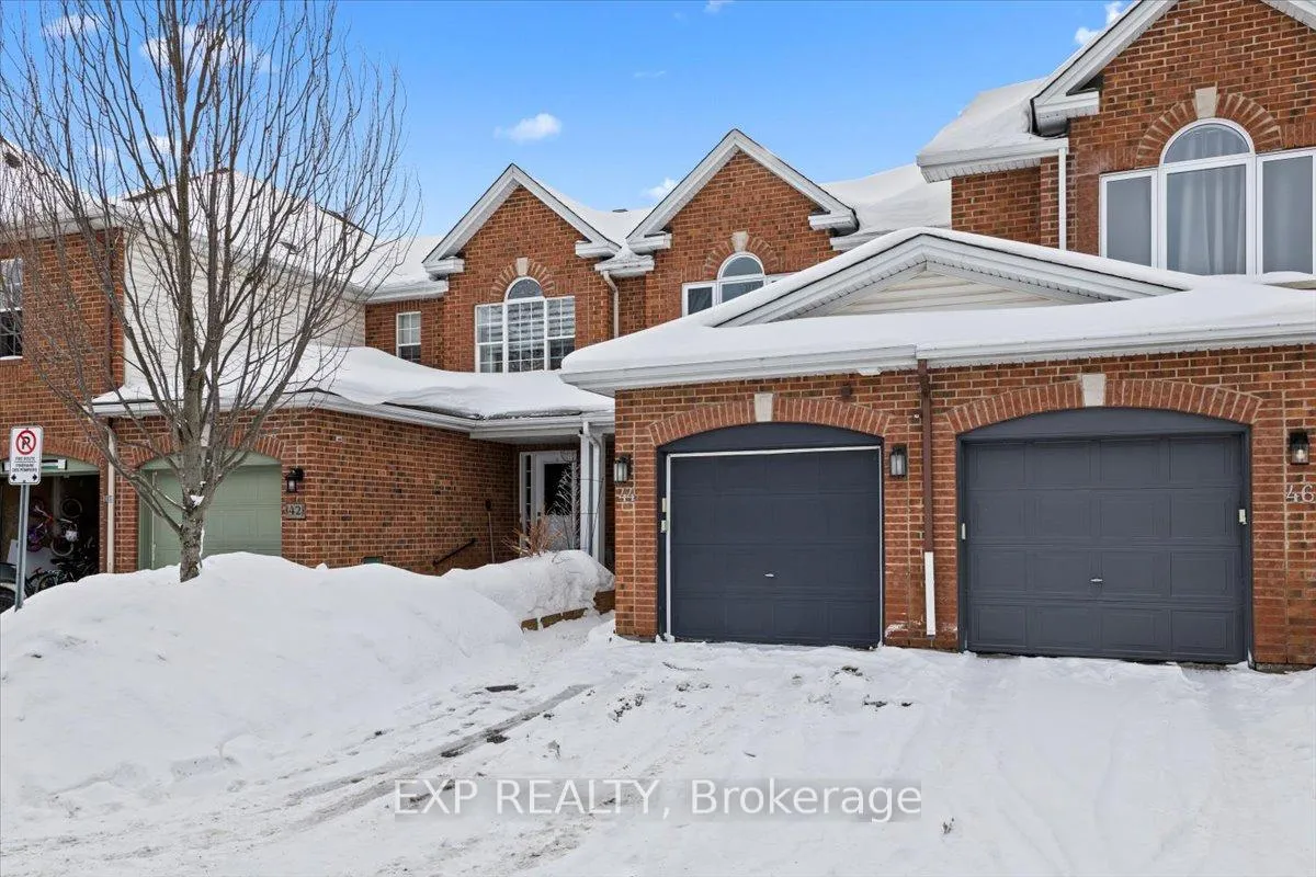 Photo 2 of 44 Coralbell Private, Ottawa, Hunt Club Park/Greenboro — HOMEH