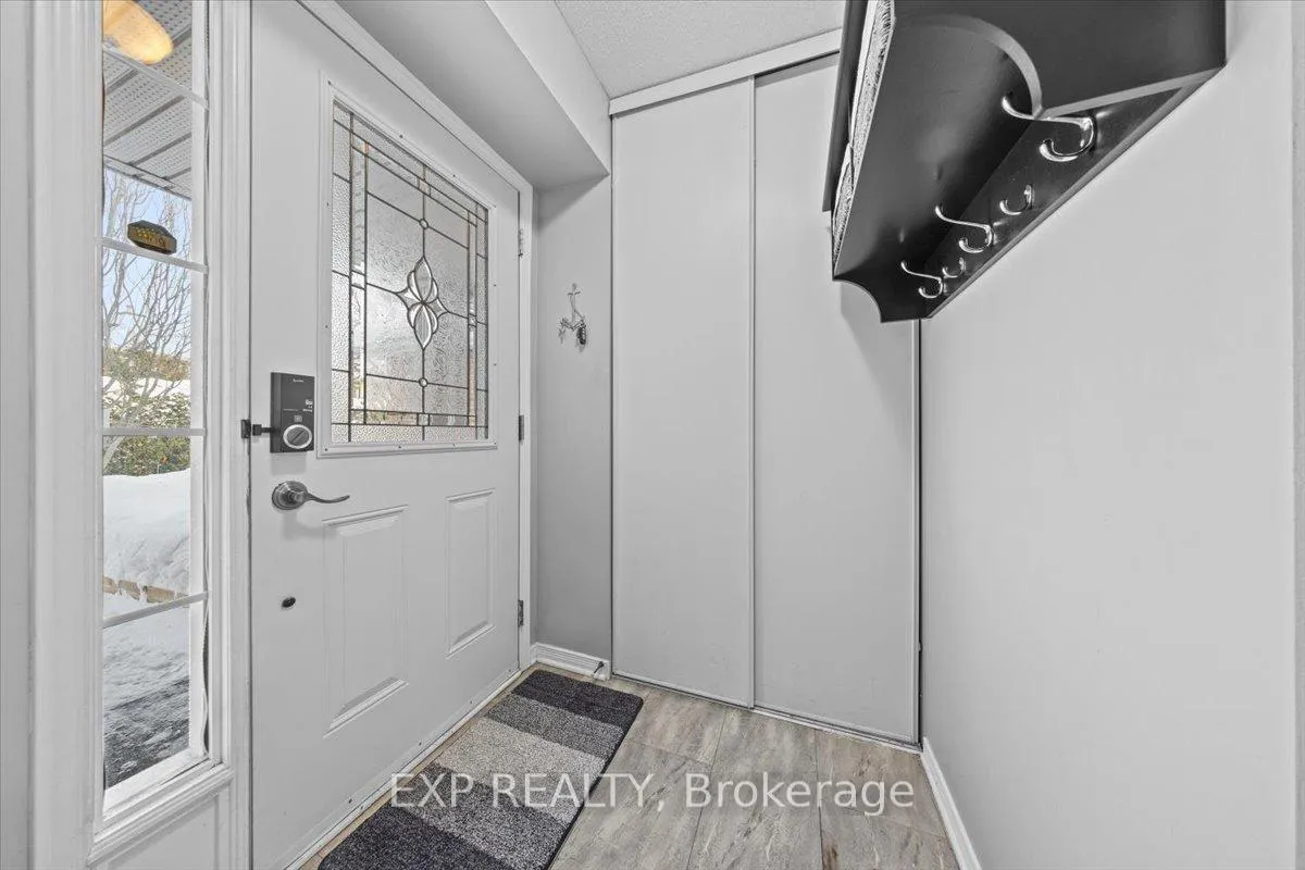 Photo 5 of 44 Coralbell Private, Ottawa, Hunt Club Park/Greenboro — HOMEH