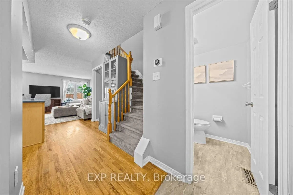 Photo 6 of 44 Coralbell Private, Ottawa, Hunt Club Park/Greenboro — HOMEH