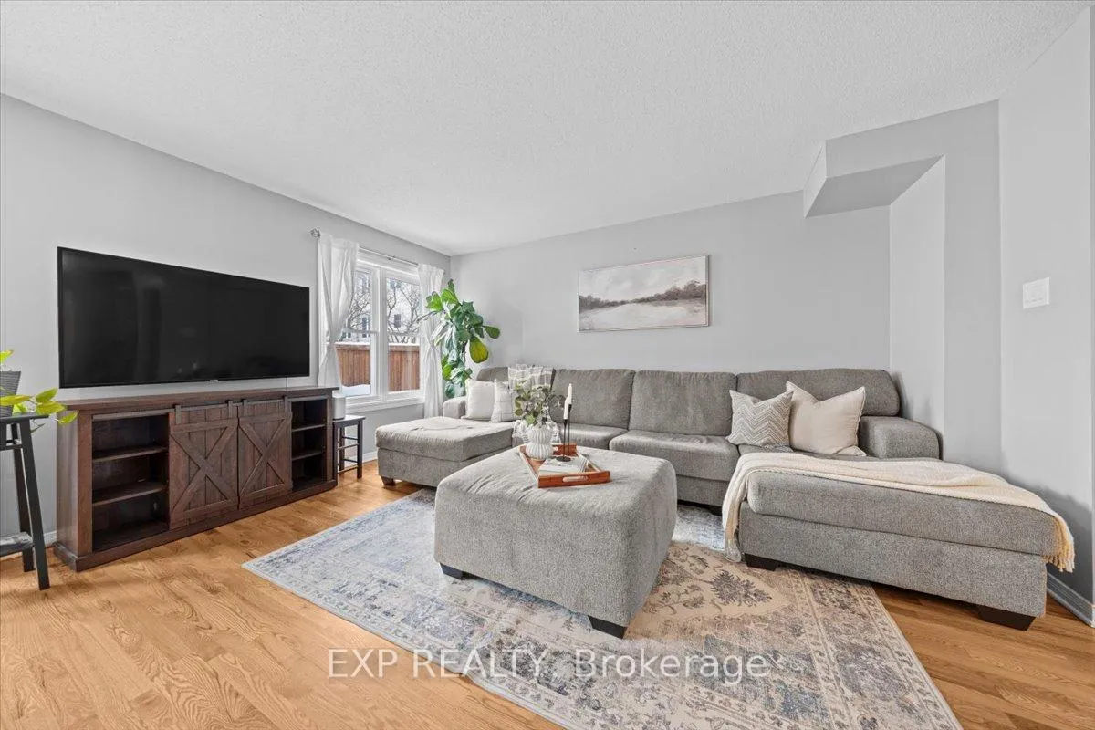 Photo 14 of 44 Coralbell Private, Ottawa, Hunt Club Park/Greenboro — HOMEH
