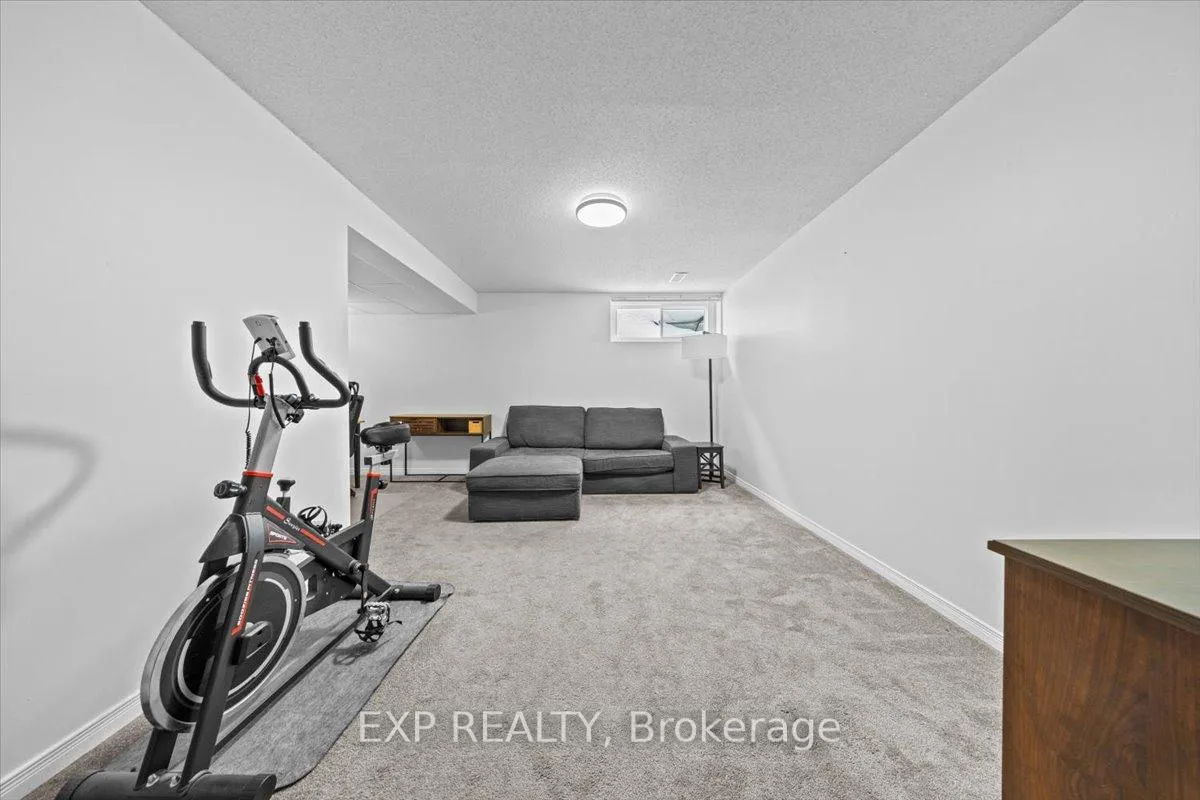 Photo 32 of 44 Coralbell Private, Ottawa, Hunt Club Park/Greenboro — HOMEH