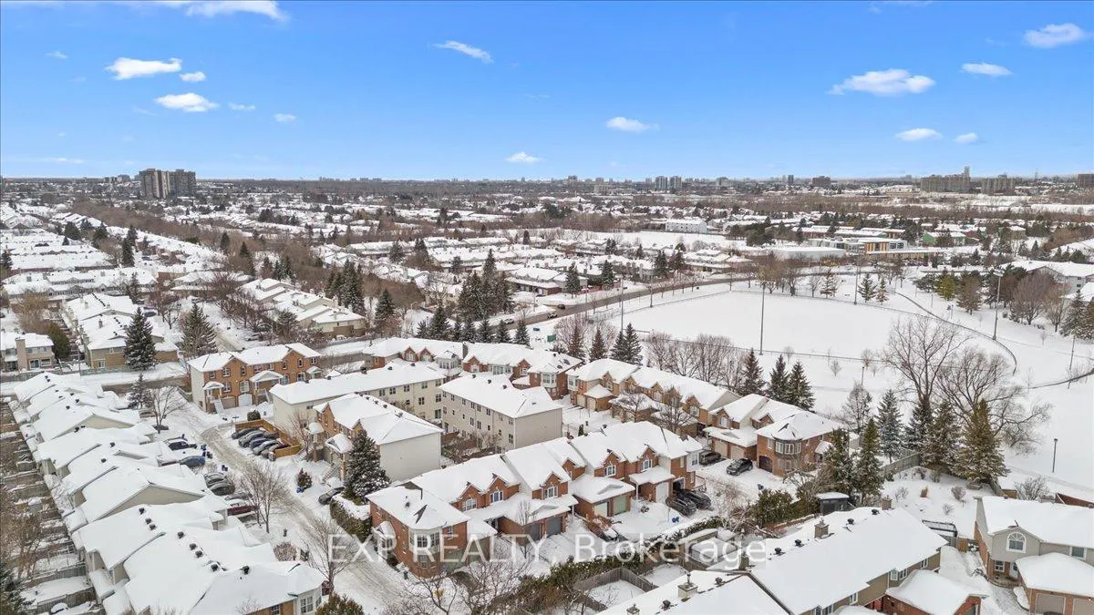 Photo 39 of 44 Coralbell Private, Ottawa, Hunt Club Park/Greenboro — HOMEH