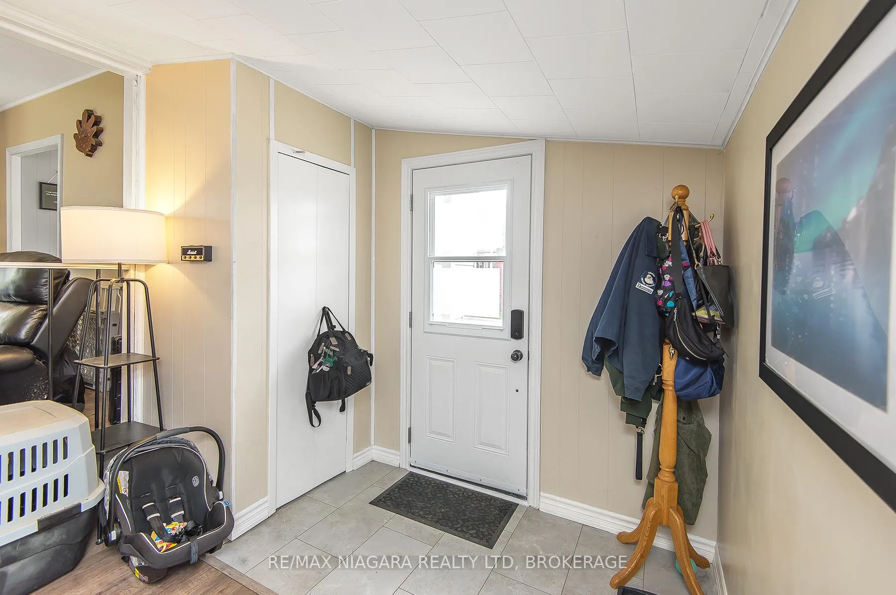 Photo 9 of 4599 Abigail Lane, Lincoln, Beamsville — HOMEH