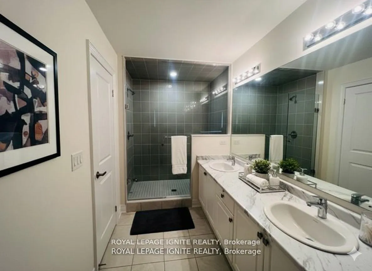 Photo 26 of 114 Whitehand Drive, Clarington, Newcastle — HOMEH