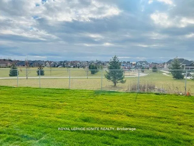 Photo 34 of 114 Whitehand Drive, Clarington, Newcastle — HOMEH