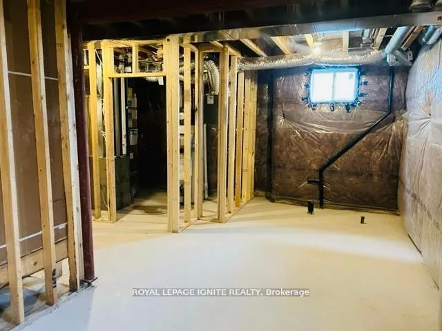 Photo 37 of 114 Whitehand Drive, Clarington, Newcastle — HOMEH