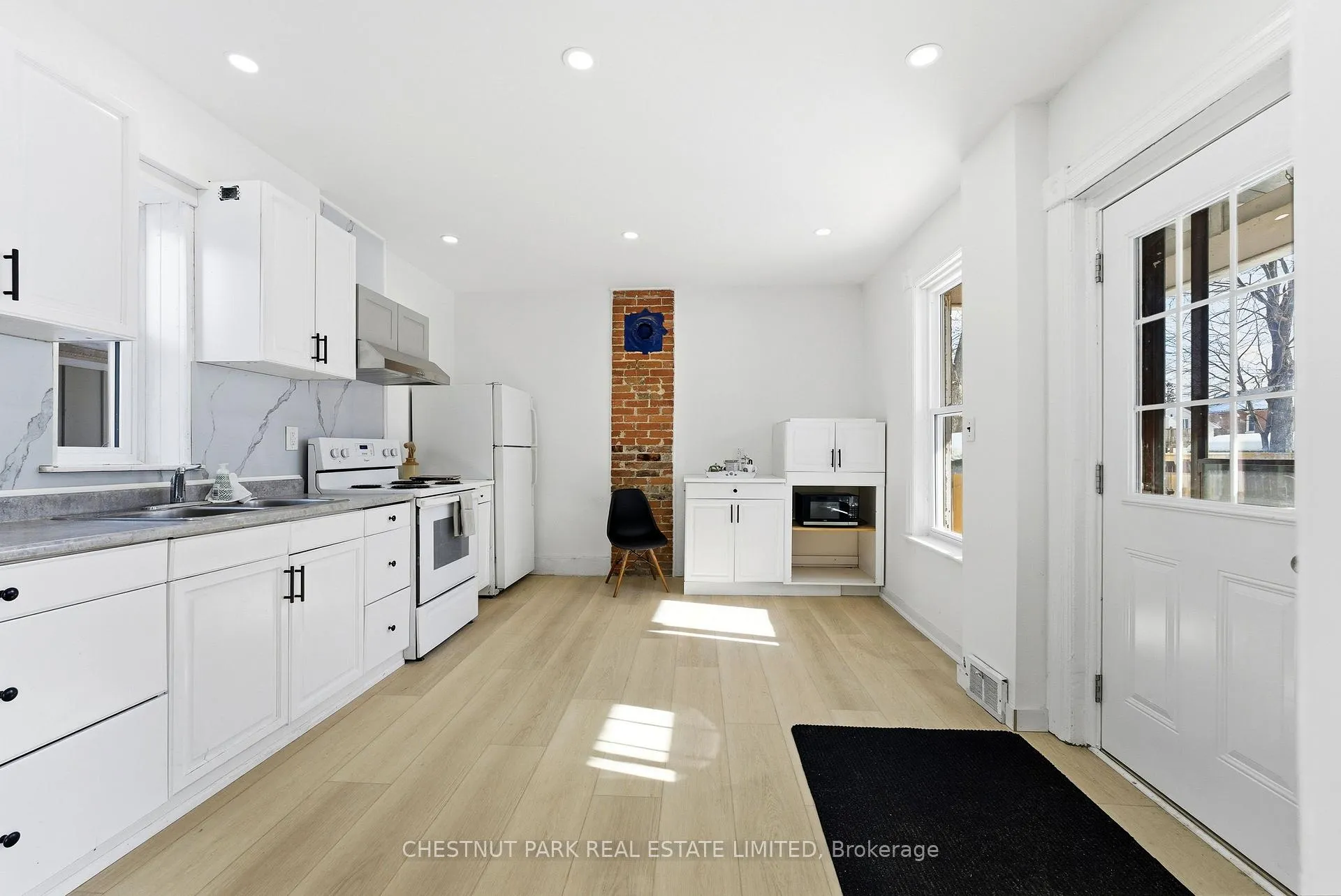 Photo 1 of 43 Dunbar Street, Belleville, Belleville Ward — HOMEH
