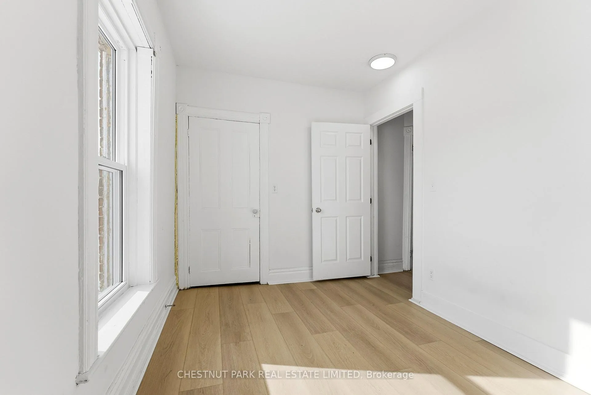 Photo 21 of 43 Dunbar Street, Belleville, Belleville Ward — HOMEH