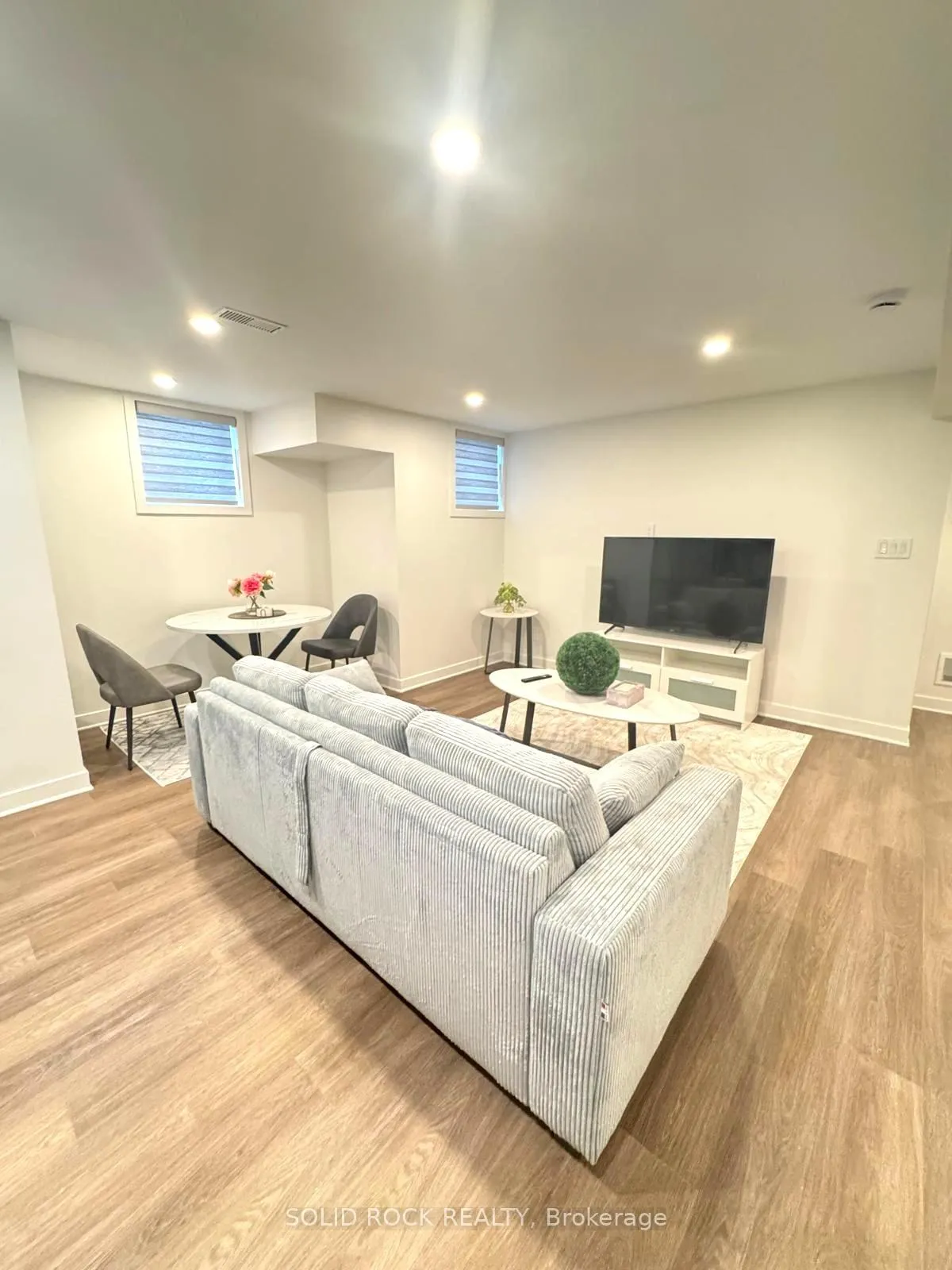 Photo 4 of Unit B, 1117 Apolune Street, Ottawa, Barrhaven - Half Moon Bay — HOMEH