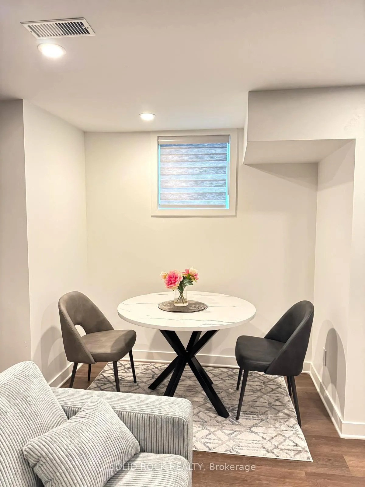 Photo 5 of Unit B, 1117 Apolune Street, Ottawa, Barrhaven - Half Moon Bay — HOMEH