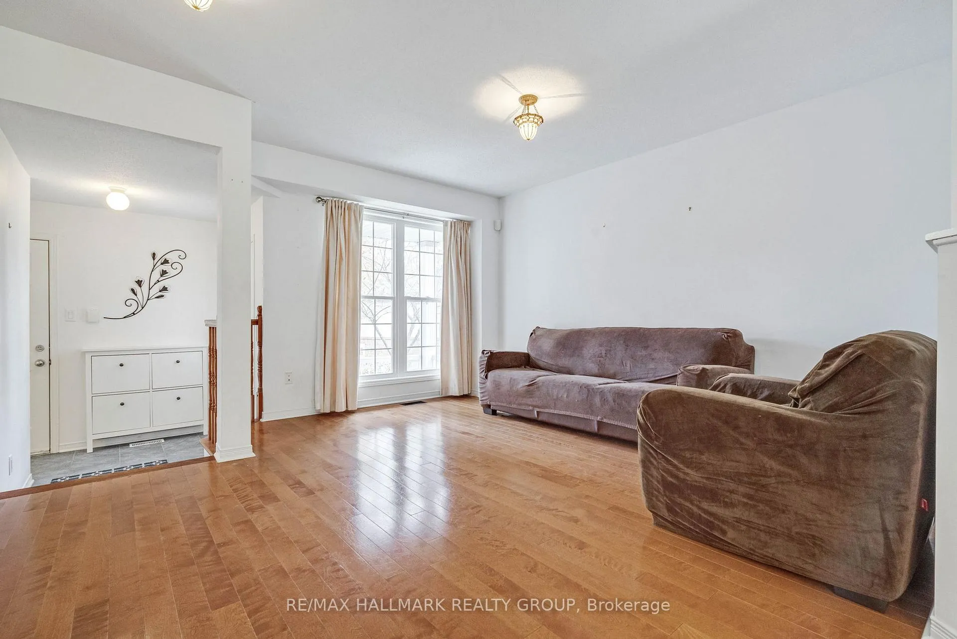 Photo 9 of 548 Aberfoyle Circle, Ottawa, Kanata - Morgan's Grant/South March — HOMEH