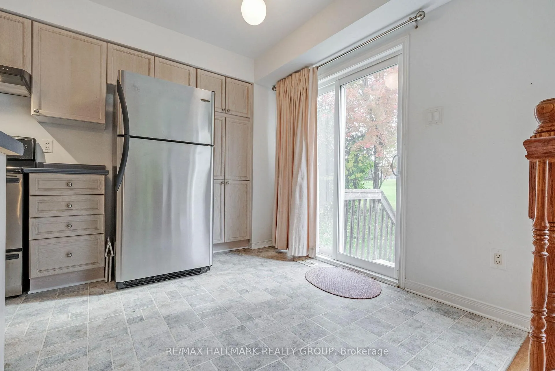 Photo 18 of 548 Aberfoyle Circle, Ottawa, Kanata - Morgan's Grant/South March — HOMEH