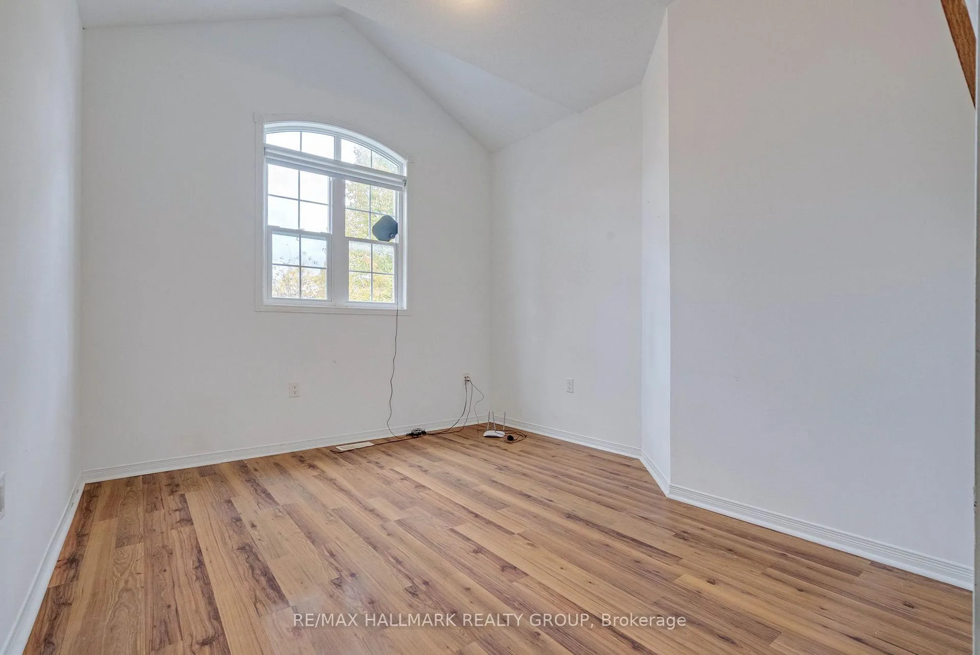 Photo 20 of 548 Aberfoyle Circle, Ottawa, Kanata - Morgan's Grant/South March — HOMEH