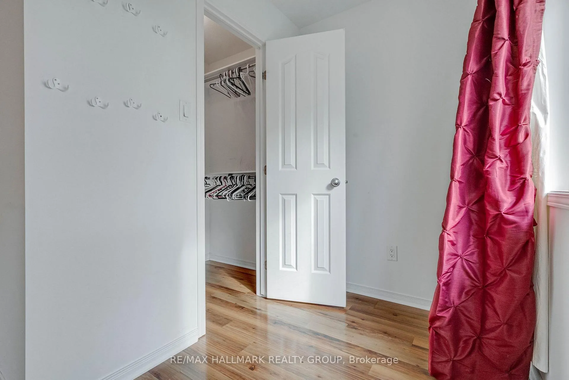 Photo 25 of 548 Aberfoyle Circle, Ottawa, Kanata - Morgan's Grant/South March — HOMEH