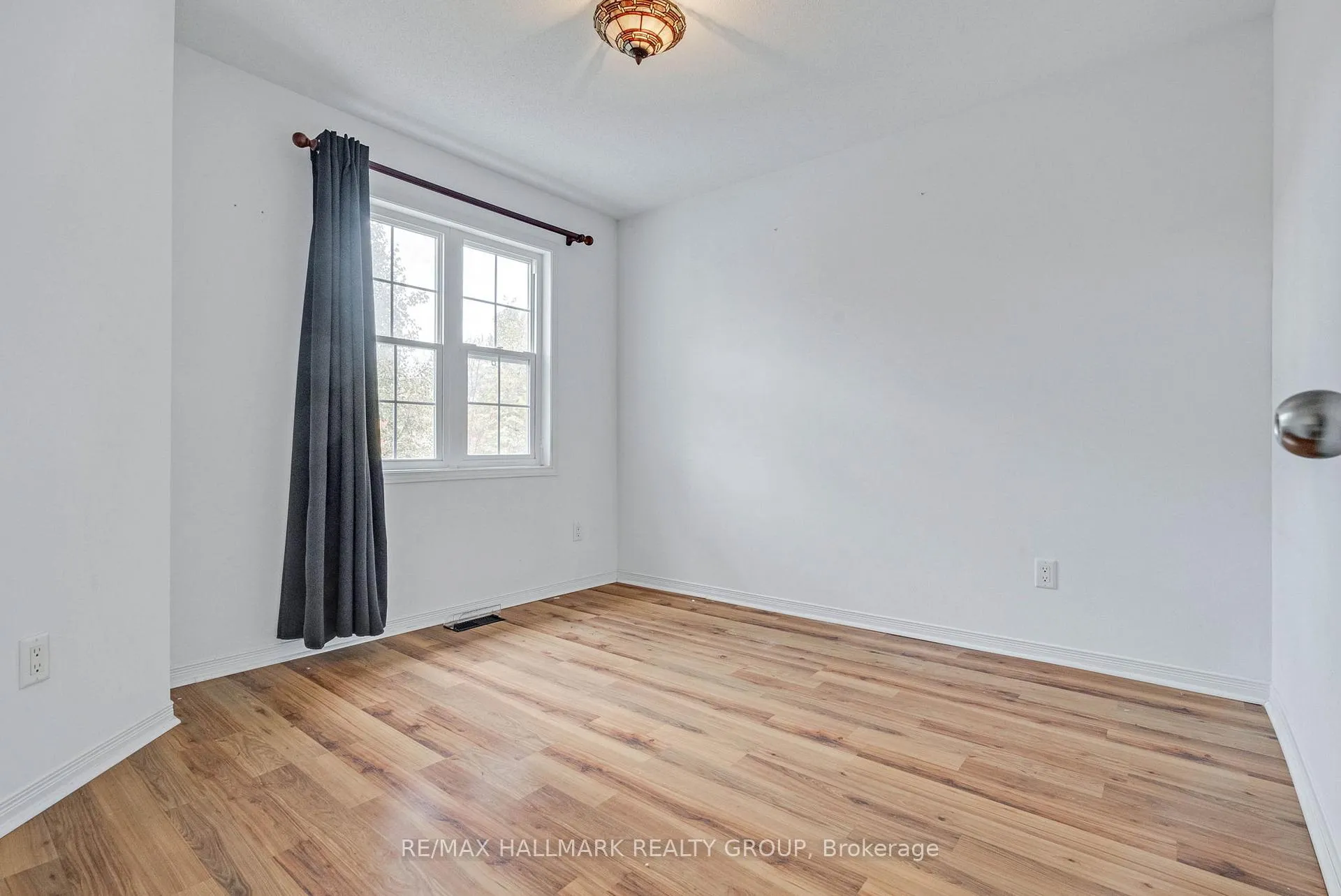 Photo 27 of 548 Aberfoyle Circle, Ottawa, Kanata - Morgan's Grant/South March — HOMEH