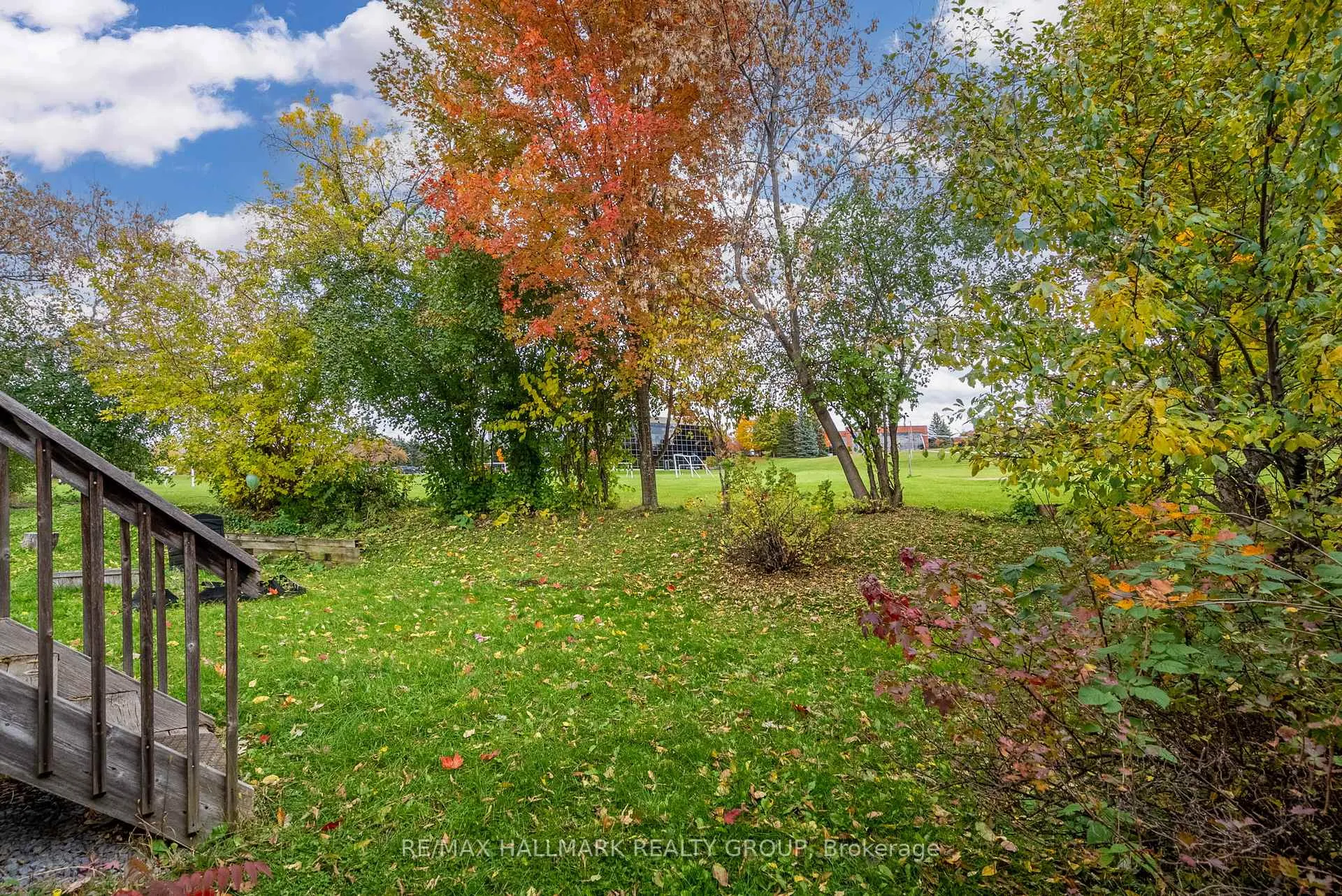 Photo 39 of 548 Aberfoyle Circle, Ottawa, Kanata - Morgan's Grant/South March — HOMEH