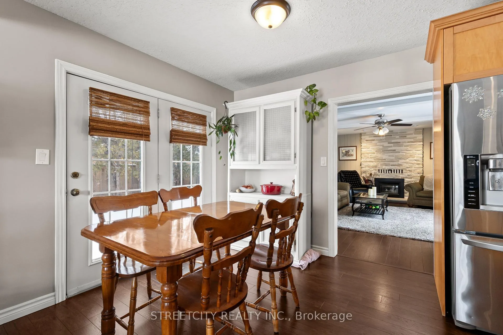 Photo 6 of 2632 Catherine Street, Thames Centre, Rural Thames Centre — HOMEH