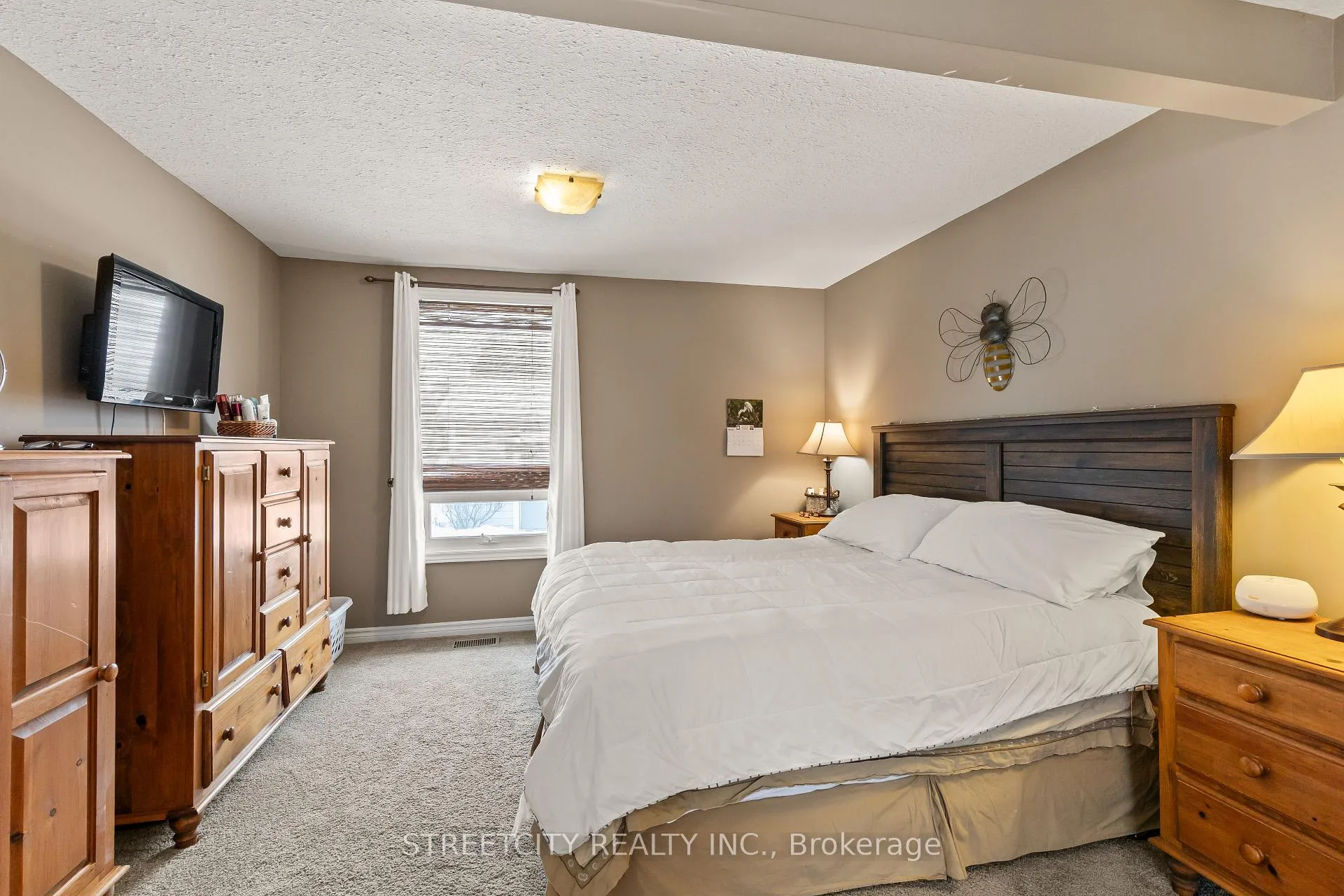 Photo 12 of 2632 Catherine Street, Thames Centre, Rural Thames Centre — HOMEH