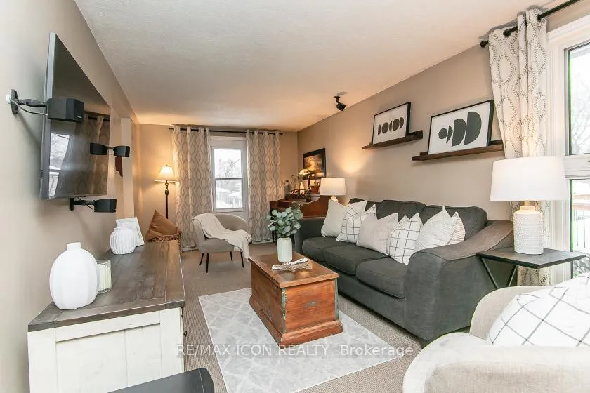 Photo 9 of 528 Whitelaw Road, Guelph, Willow West/Sugarbush/West Acres — HOMEH