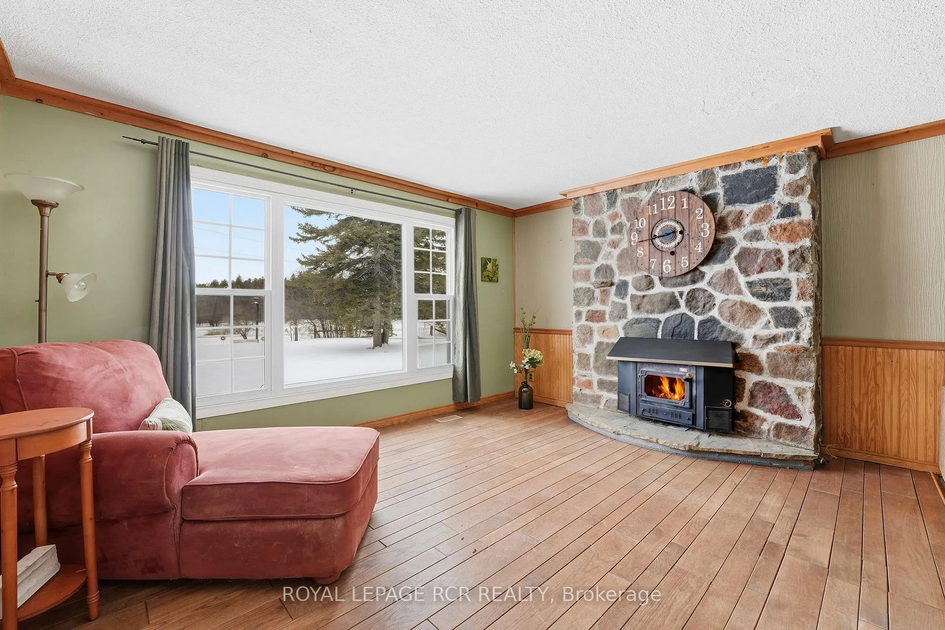 Photo 8 of 22685 18a Side Road, Brock, Rural Brock — HOMEH