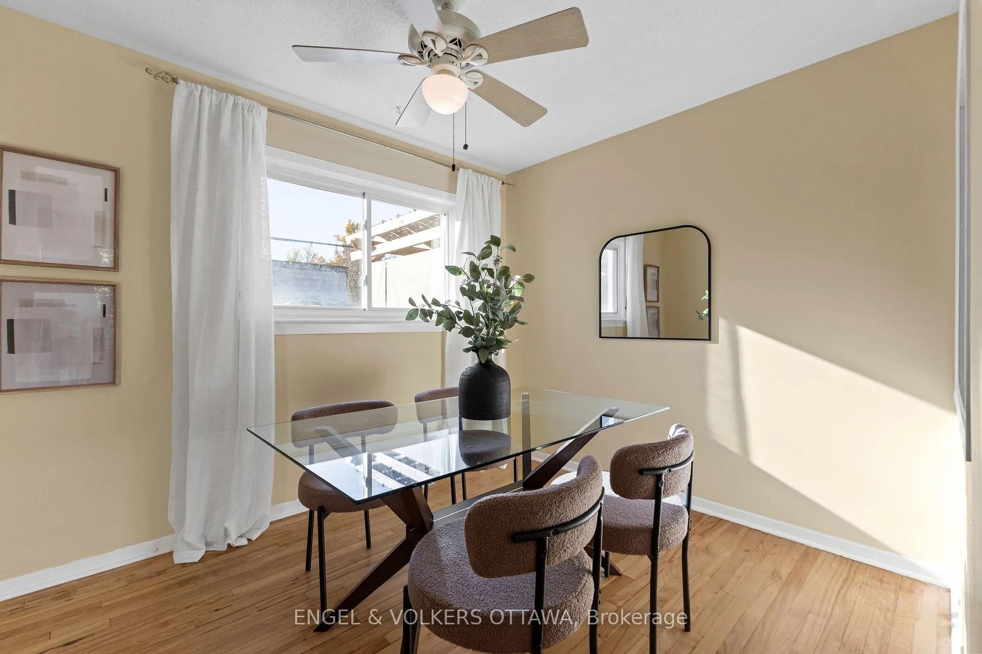 Photo 9 of 838 Borthwick Avenue, Ottawa, Castle Heights/Rideau High — HOMEH