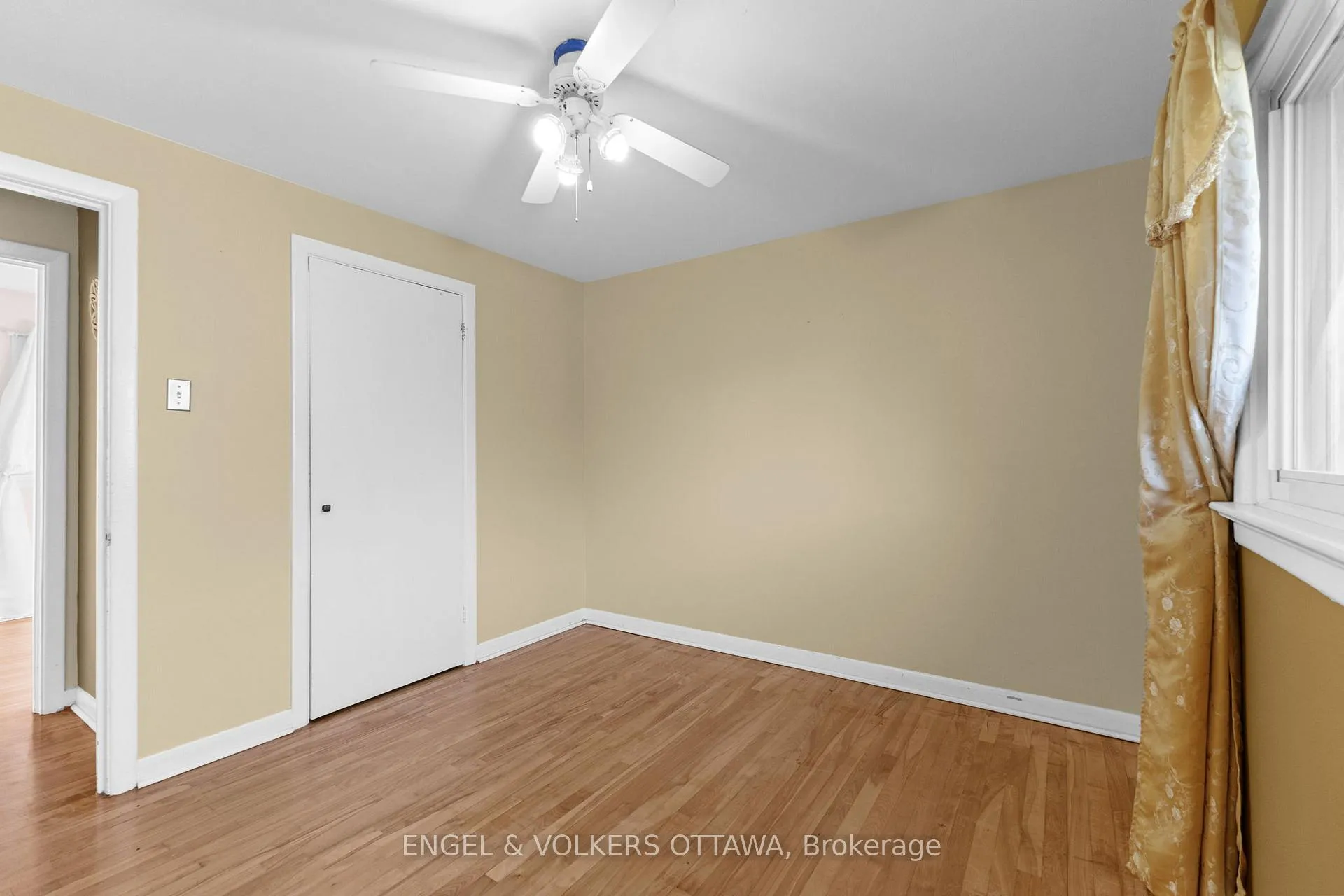 Photo 23 of 838 Borthwick Avenue, Ottawa, Castle Heights/Rideau High — HOMEH