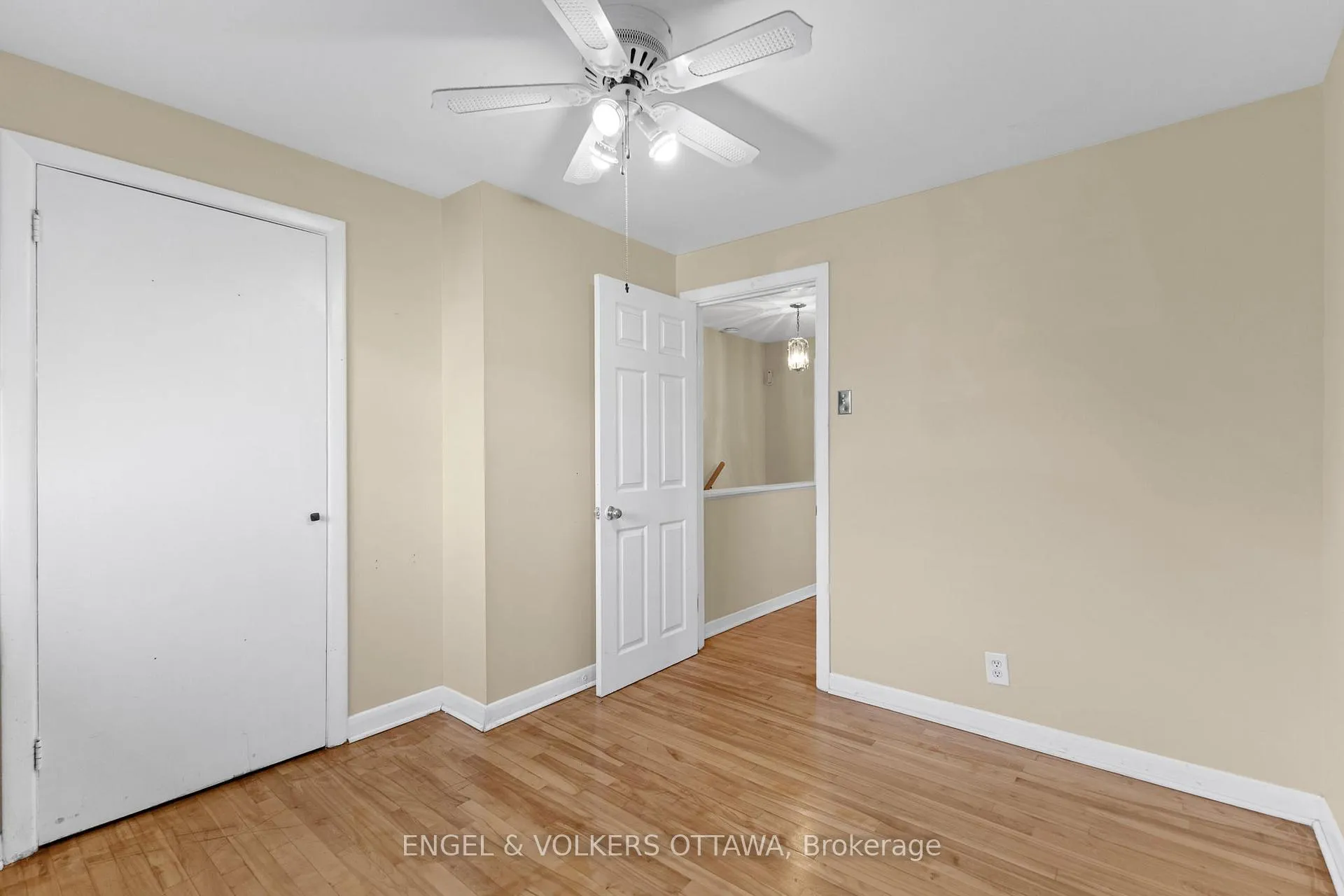 Photo 27 of 838 Borthwick Avenue, Ottawa, Castle Heights/Rideau High — HOMEH