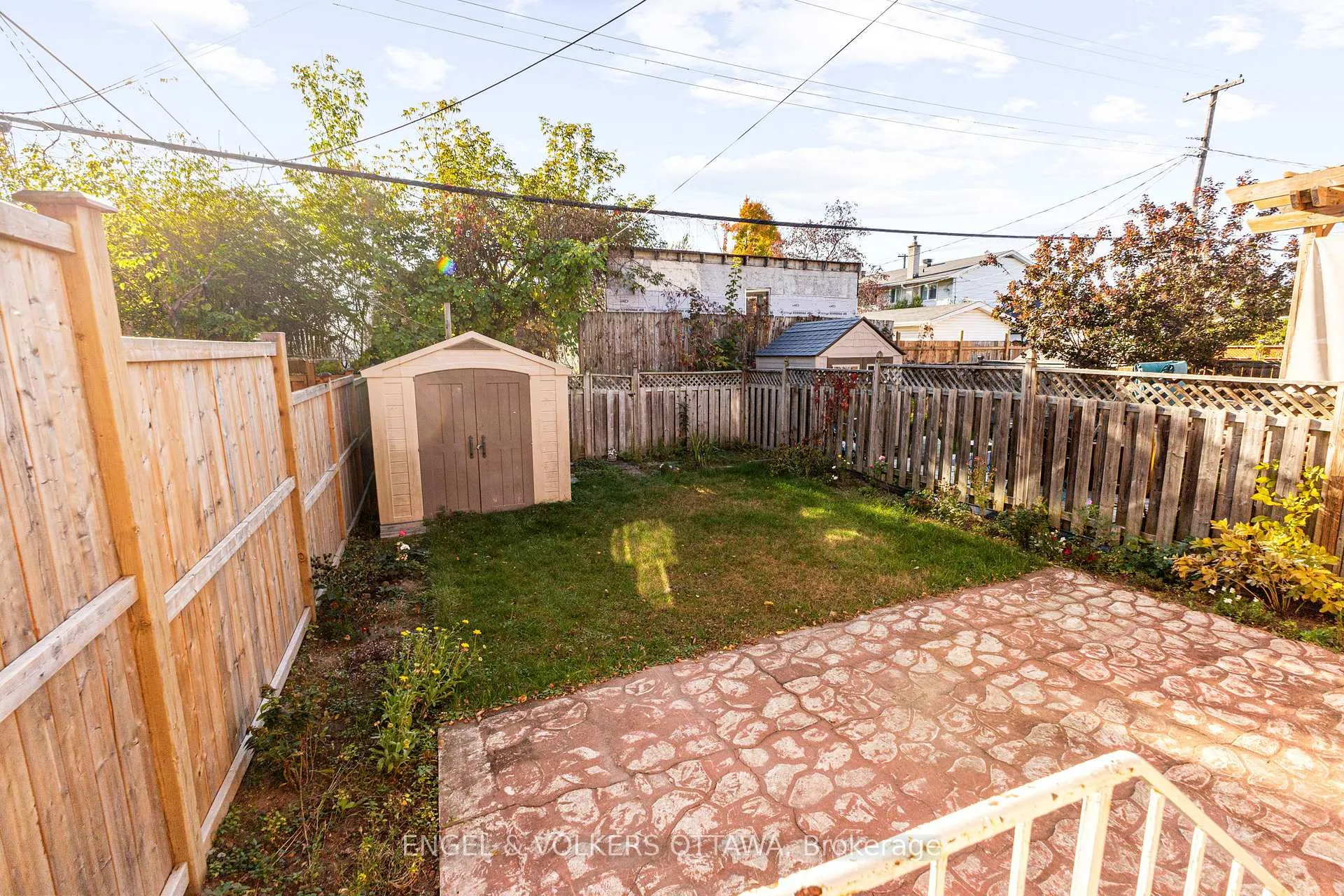 Photo 28 of 838 Borthwick Avenue, Ottawa, Castle Heights/Rideau High — HOMEH