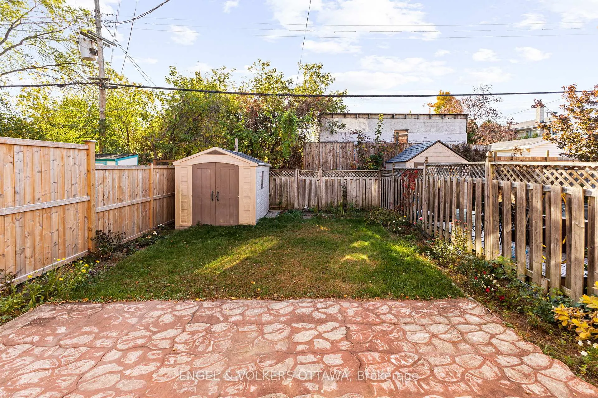 Photo 29 of 838 Borthwick Avenue, Ottawa, Castle Heights/Rideau High — HOMEH