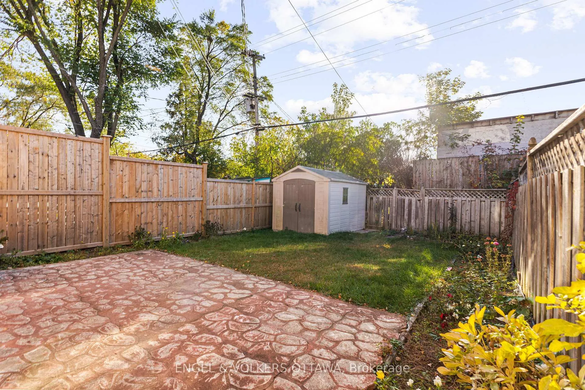 Photo 31 of 838 Borthwick Avenue, Ottawa, Castle Heights/Rideau High — HOMEH