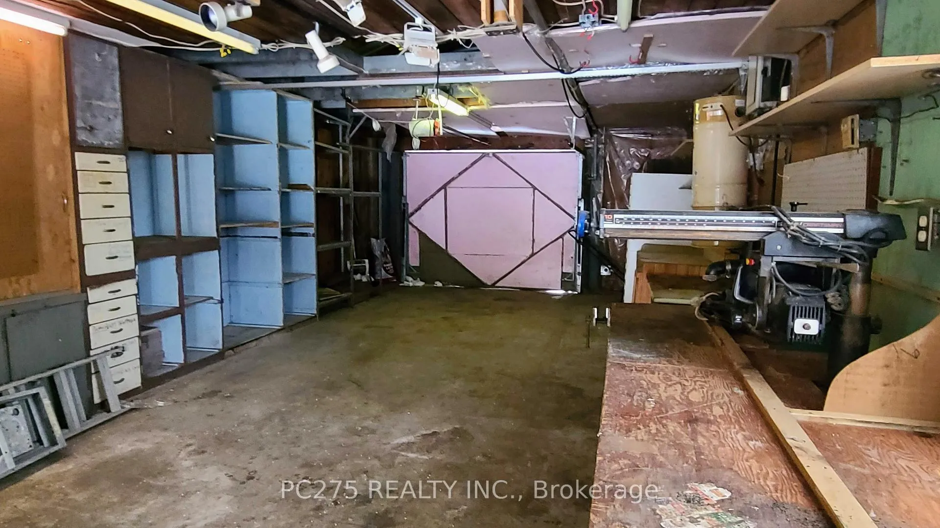 Photo 18 of 1531 Howland Avenue, London, East H — HOMEH