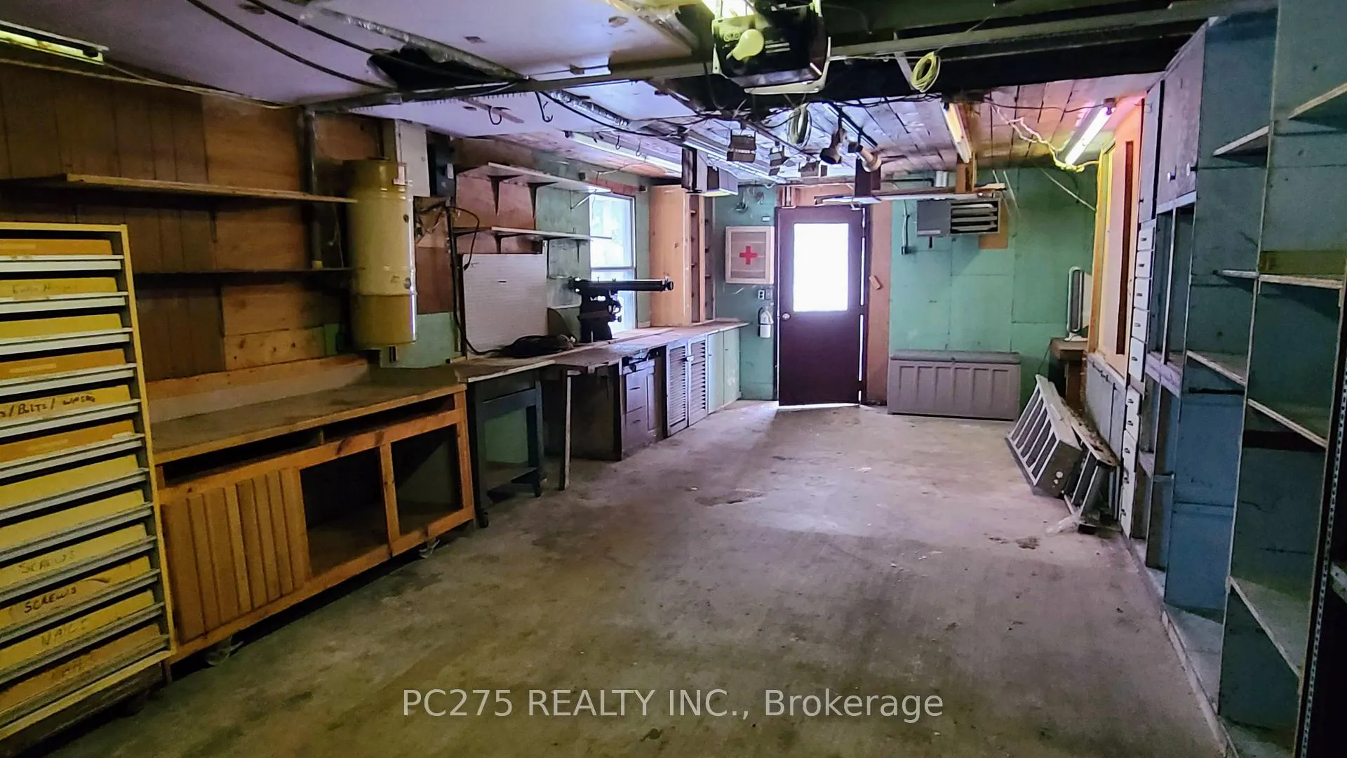 Photo 19 of 1531 Howland Avenue, London, East H — HOMEH