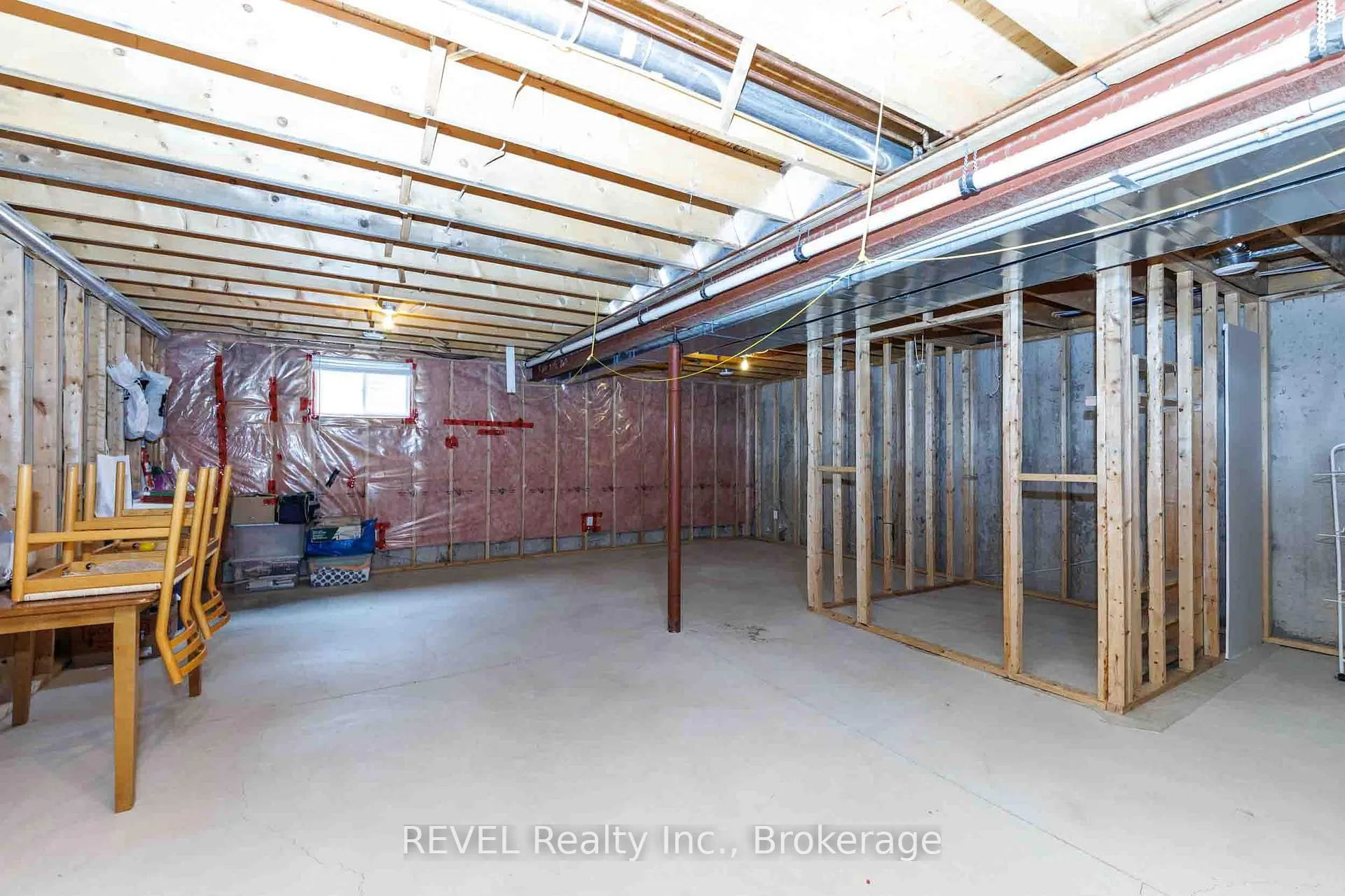 Photo 34 of 56 Tanner Drive, Pelham, Fonthill — HOMEH