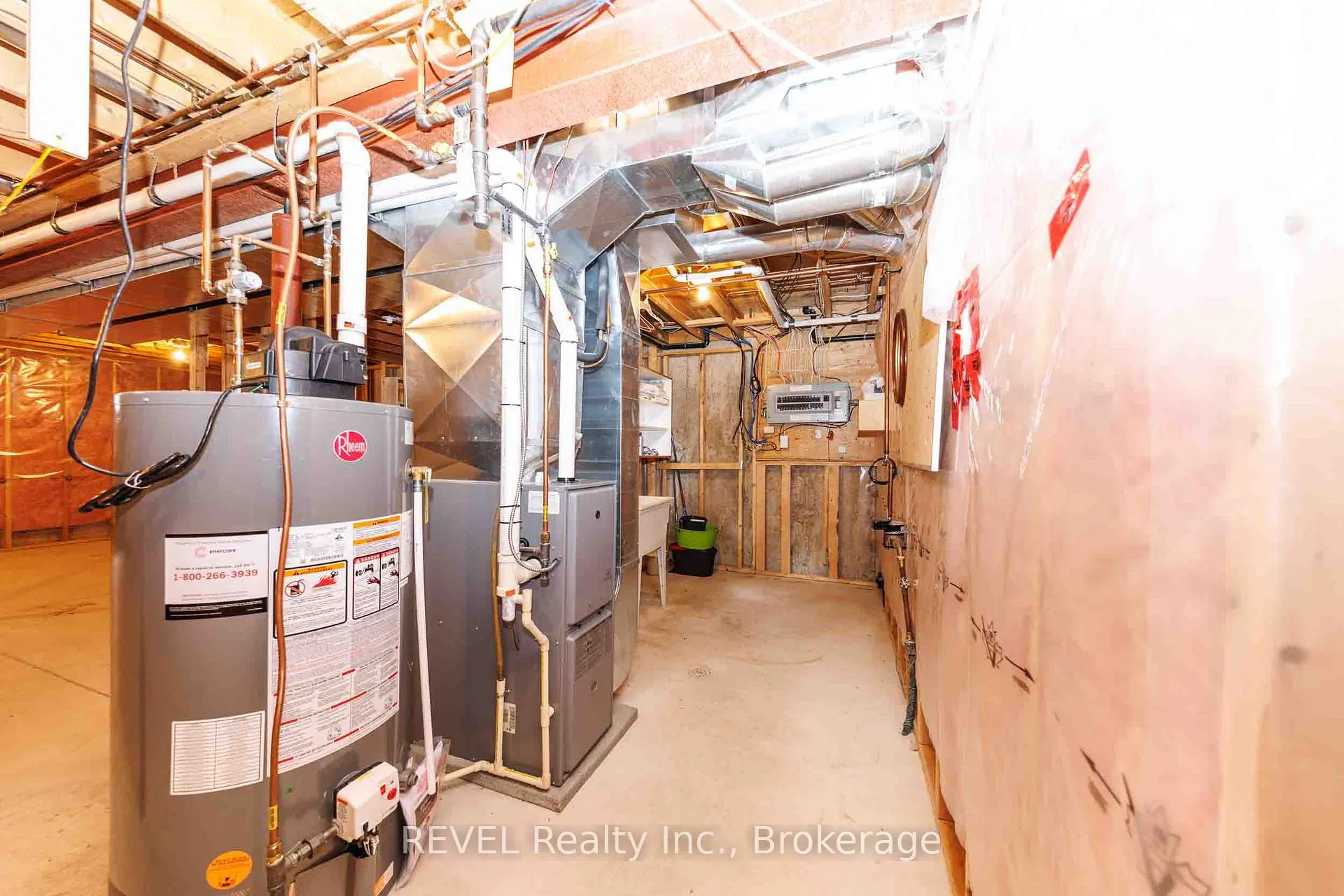 Photo 38 of 56 Tanner Drive, Pelham, Fonthill — HOMEH