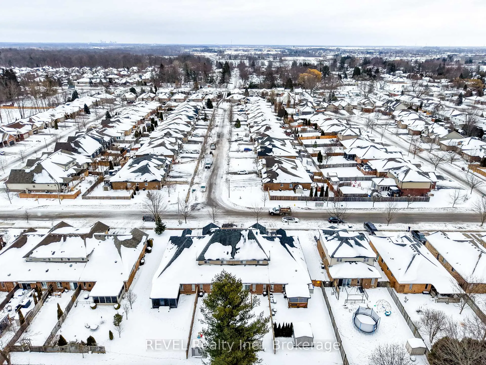 Photo 45 of 56 Tanner Drive, Pelham, Fonthill — HOMEH