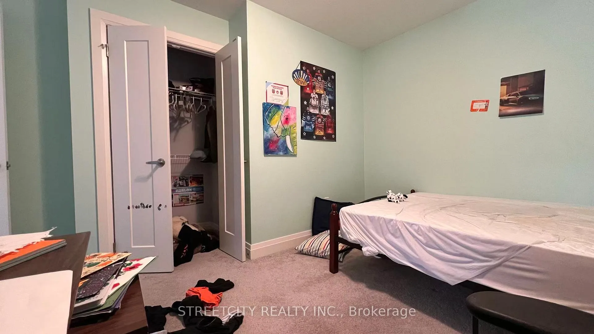 Photo 17 of 1614 Valhalla Street N, London, North E — HOMEH