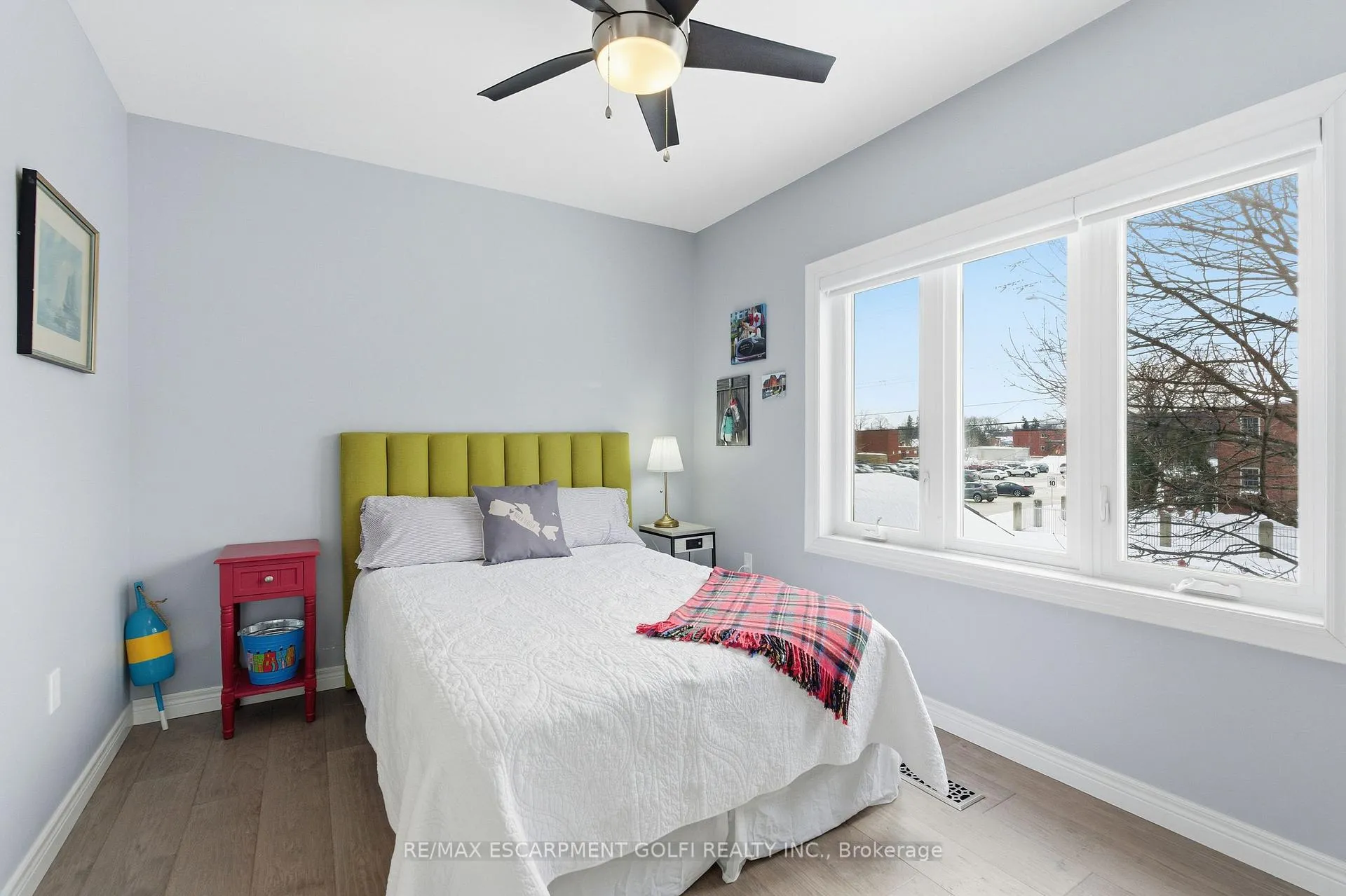Photo 16 of 49 Brucedale Avenue E, Hamilton, Centremount — HOMEH