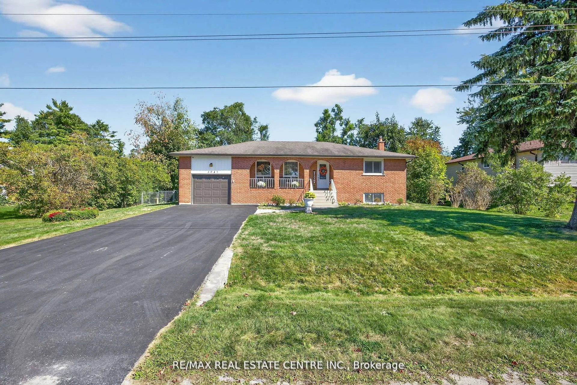 Photo 4 of 3047 Sandy Cove Drive, Innisfil, Rural Innisfil — HOMEH