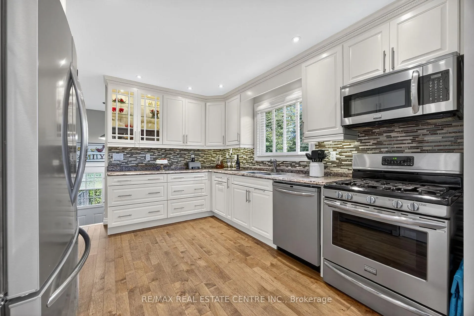 Photo 9 of 3047 Sandy Cove Drive, Innisfil, Rural Innisfil — HOMEH